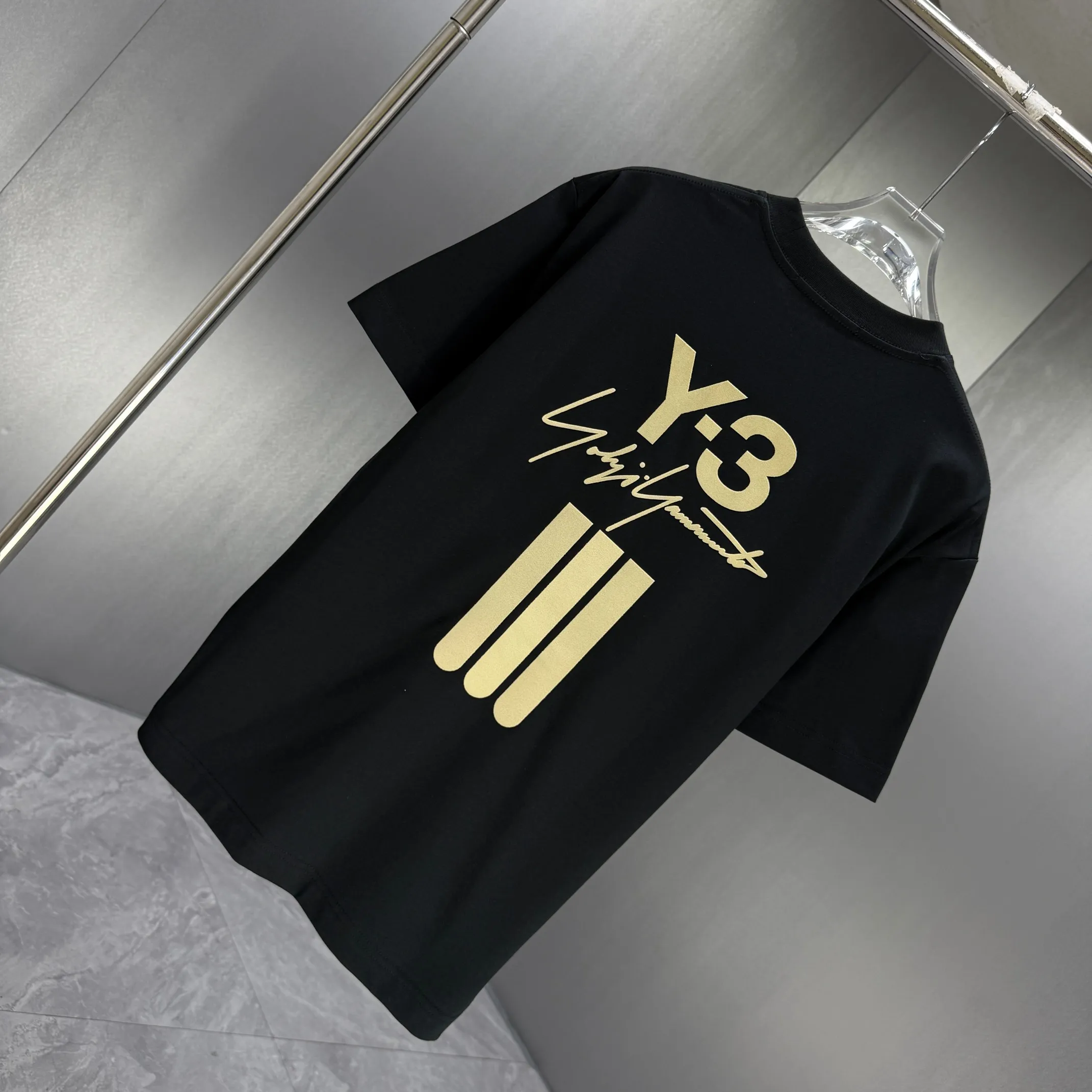 Y 3 Yohji Yamamoto 2026 Spring and Summer New Arrival short-sleeved T-shirt Customized pure cotton letter logo flocking Color: Black White Color Sizes: S M L XL XXL