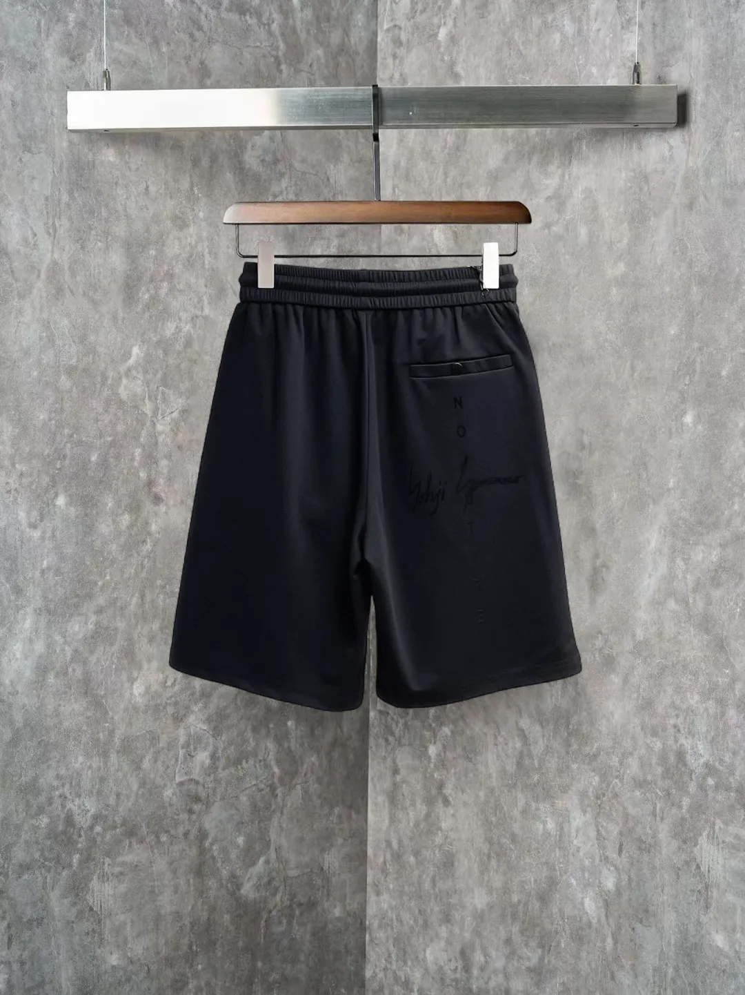 Y 3 Complete three standards 2026 summer New Arrival men's casual shorts, advanced custom-made Breathable fabric Breathable fabric with high elasticity and comfort, impeccable details, top-grade accessories, original logo design concept, delicate and soft feel! The upper body shape is awesome! Size: M-XXXL Please state your height and weight when ordering