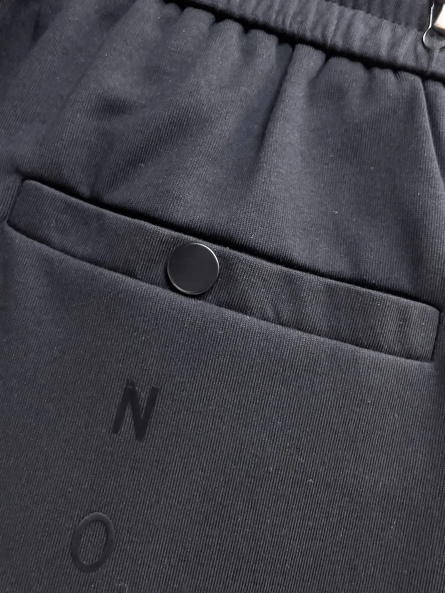 Y 3 Complete three standards 2026 summer New Arrival men's casual shorts, advanced custom-made Breathable fabric Breathable fabric with high elasticity and comfort, impeccable details, top-grade accessories, original logo design concept, delicate and soft feel! The upper body shape is awesome! Size: M-XXXL Please state your height and weight when ordering