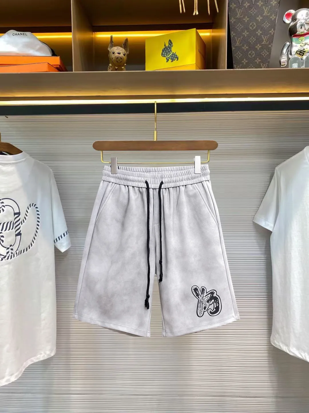 Y 3 Complete three standards 2026 summer New Arrival men's casual shorts, advanced custom-made Breathable fabric Breathable fabric with high elasticity and comfort, impeccable details, top-grade accessories, original logo design concept, delicate and soft feel! The upper body fit is awesome! Size: M-XXXL Please state your height and weight when ordering