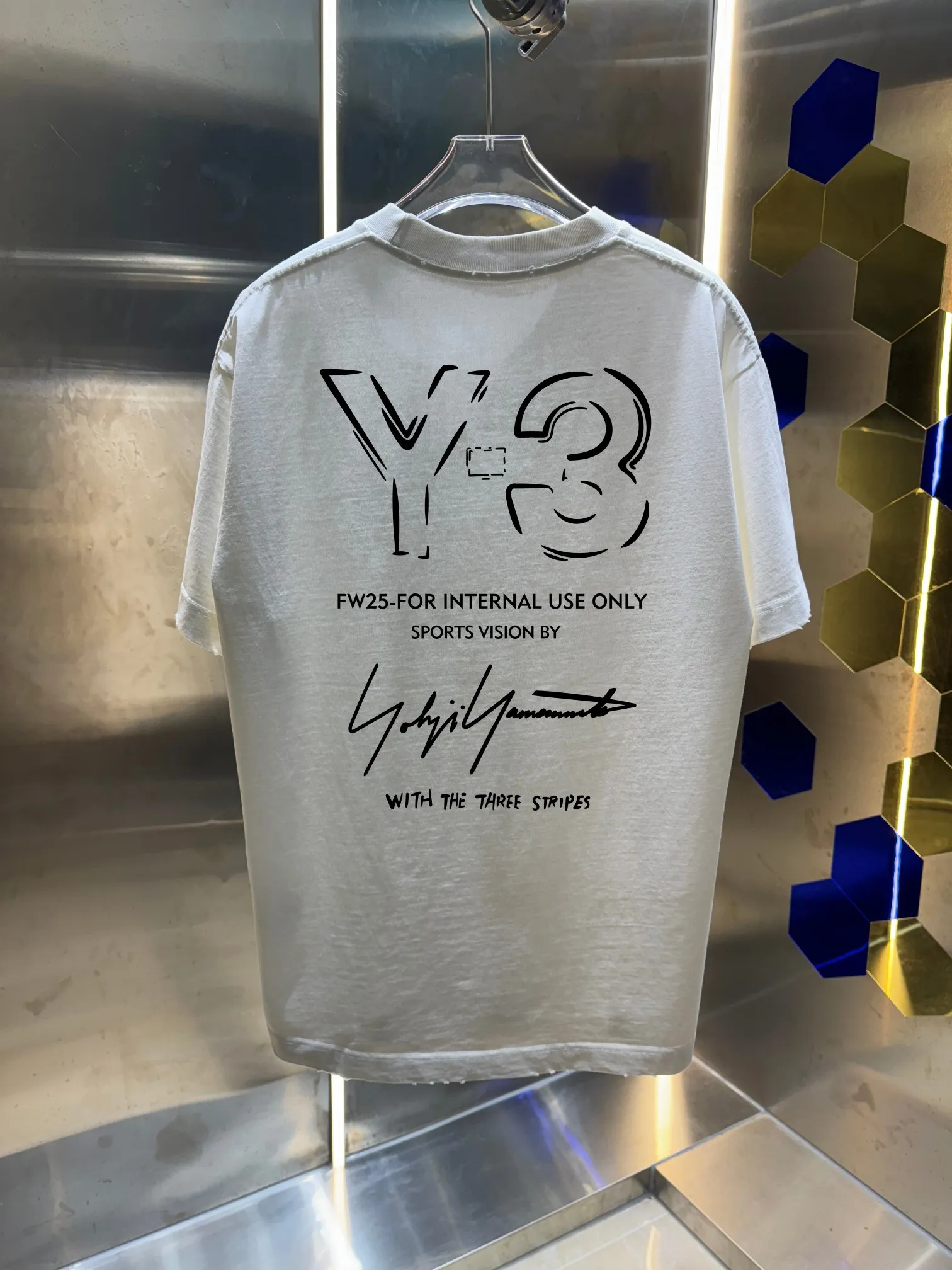 Y 3*Yamamoto*Yoji 2026 Spring and Summer New Arrival Simple signature letter printing technology Y-3 Washed and worn Round neck short-sleeved T-shirt Men and women Same Style Tag Collar label Washed mark Complete with three labels Color: Washed black Washed white Washed gray Brown Size: S M L XL XXL
