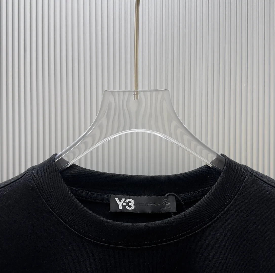 (Strictly control Quality) Style: Yamamoto-Yoji.Y-3 short-sleeved T-shirt Fabric: Double weight yarn 100% cotton Rib: Weight Sorona 1*1 trendy brand Process: Printing Color: White Night Blue Blue Cool Blue Floral Gray Black Size: M—4XL No gender distinction Men and women Same Style