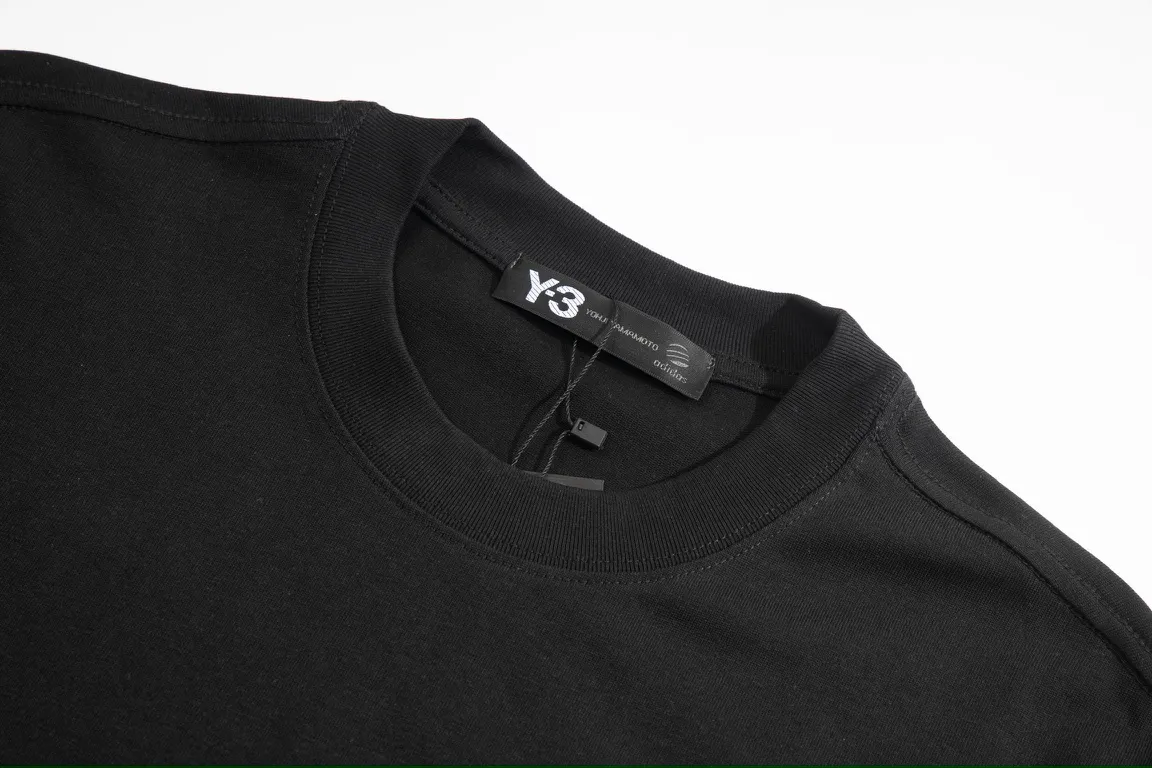 2024🆕Y-3 New Arrival T-shirt, sold simultaneously at counters, the highest version on the market, customized fabric, very soft and comfortable, wide version, Sizes XS S M L