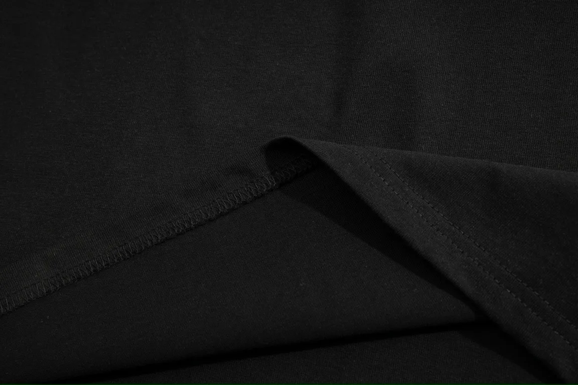 2024🆕Y-3 New Arrival T-shirt, sold simultaneously at counters, the highest version on the market, customized fabric, very soft and comfortable, wide version, Sizes XS S M L