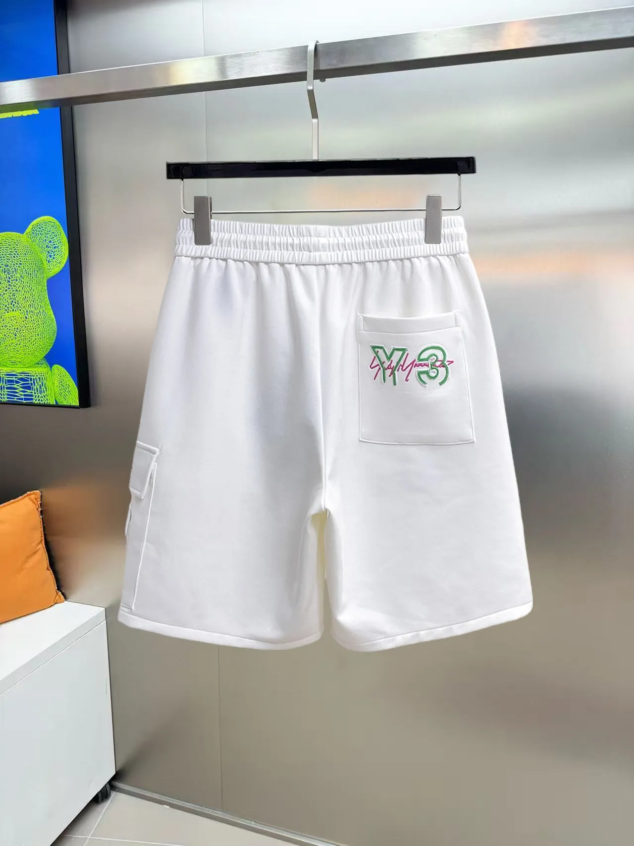 Y 3 Complete three standards 2026 summer New Arrival men's casual shorts, advanced custom-made Breathable fabric Breathable fabric with high elasticity and comfort, impeccable details, top-grade accessories, original logo design concept, delicate and soft feel! The upper body fit is awesome! Size: M-XXXL Please state your height and weight when ordering