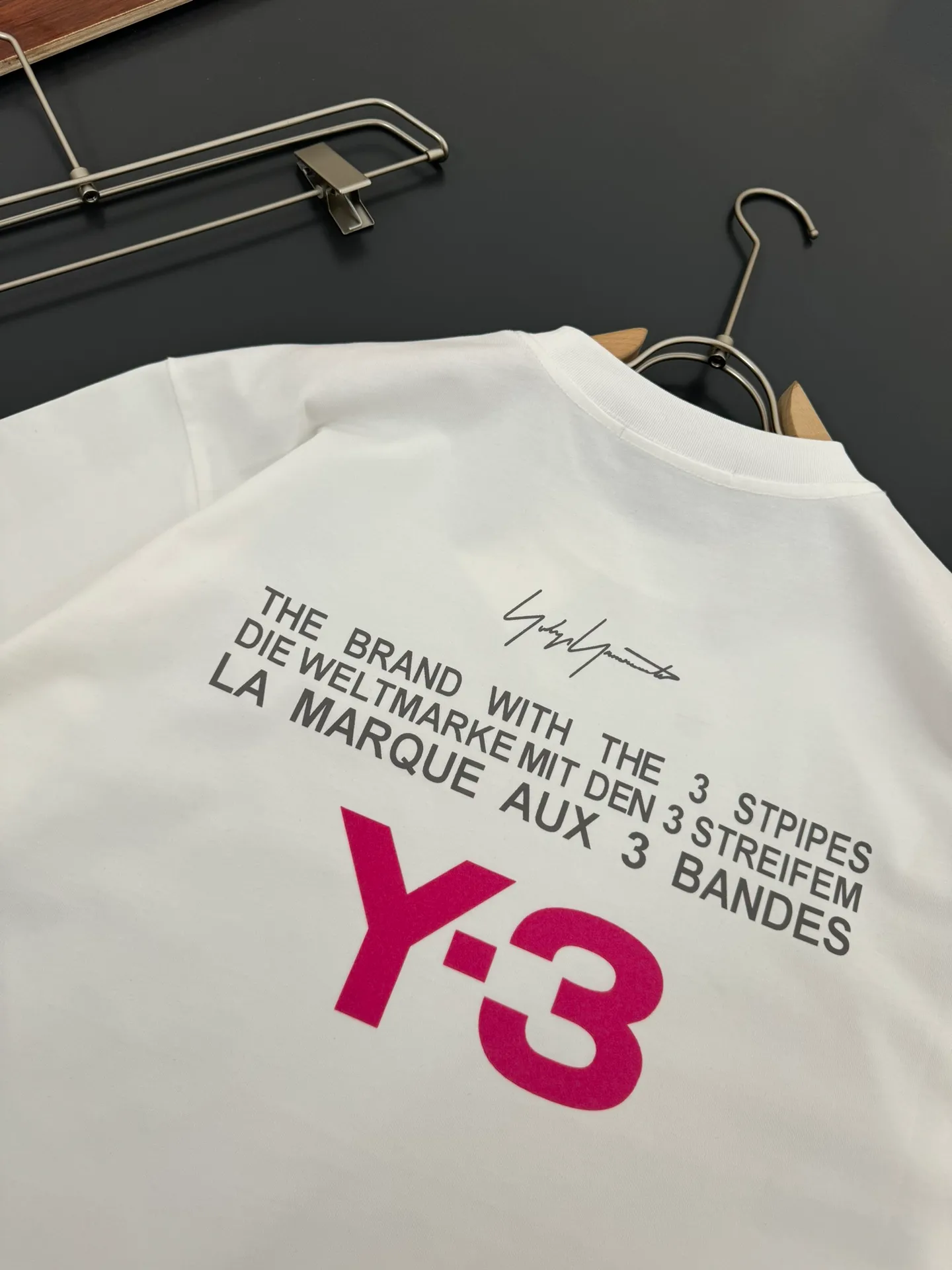 Y-3* Yohji Yamamoto g-gram heavy cotton t-shirt with loose fit, flocking➕printing process logo design, spring and summer New Arrival round neck fashionable short-sleeved t-shirt, comfortable to the skin, durable and easy to wear, meticulous original craftsmanship, a must-have for casual Versatile Colors: White Black Sizes: S M L XL XXL