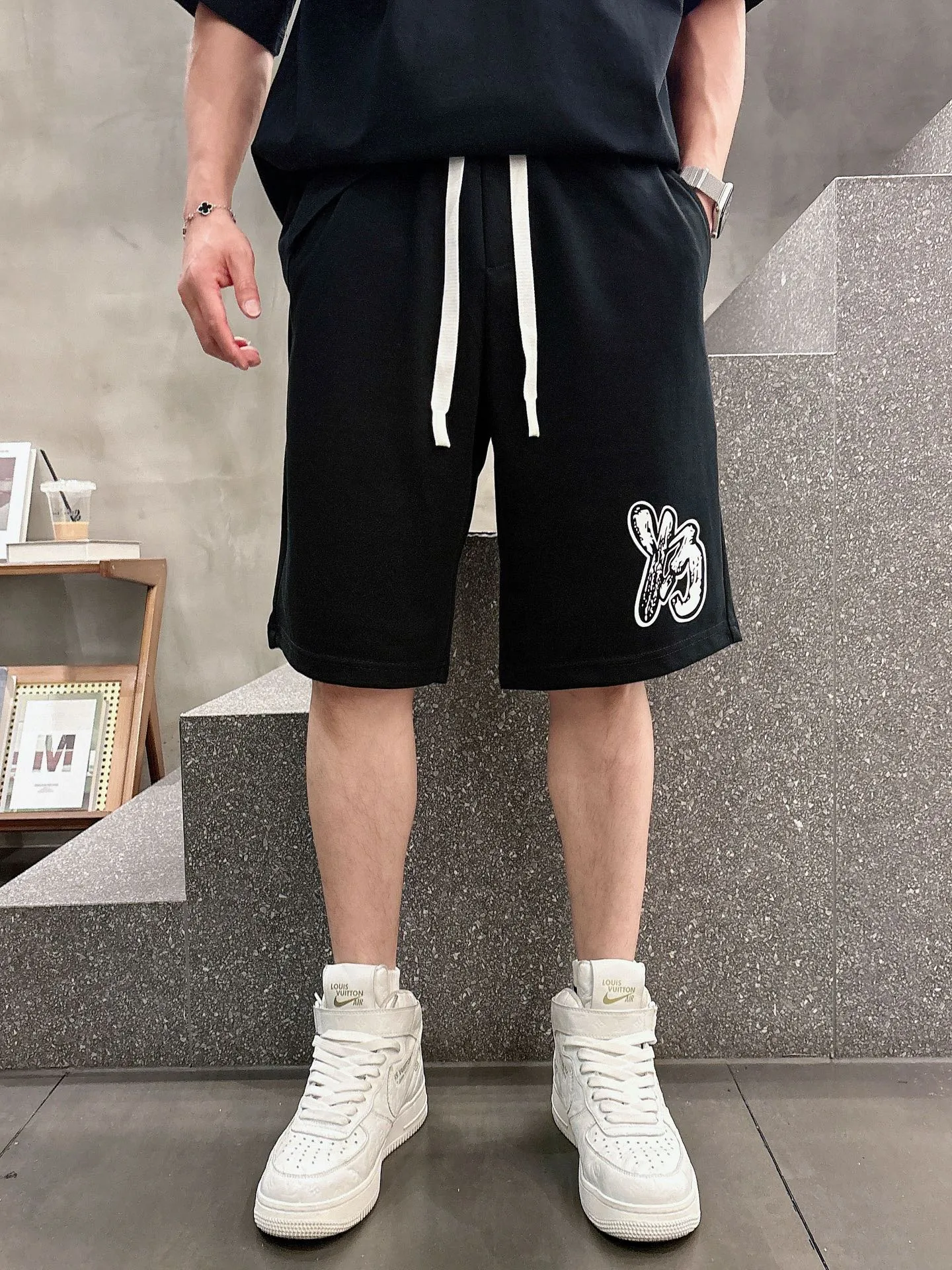 Y 3 Complete three standards 2026 summer New Arrival men's casual shorts, advanced custom-made Breathable fabric Breathable fabric with high elasticity and comfort, impeccable details, top-grade accessories, original logo design concept, delicate and soft feel! The upper body fit is awesome! Size: M-XXXL Please state your height and weight when ordering