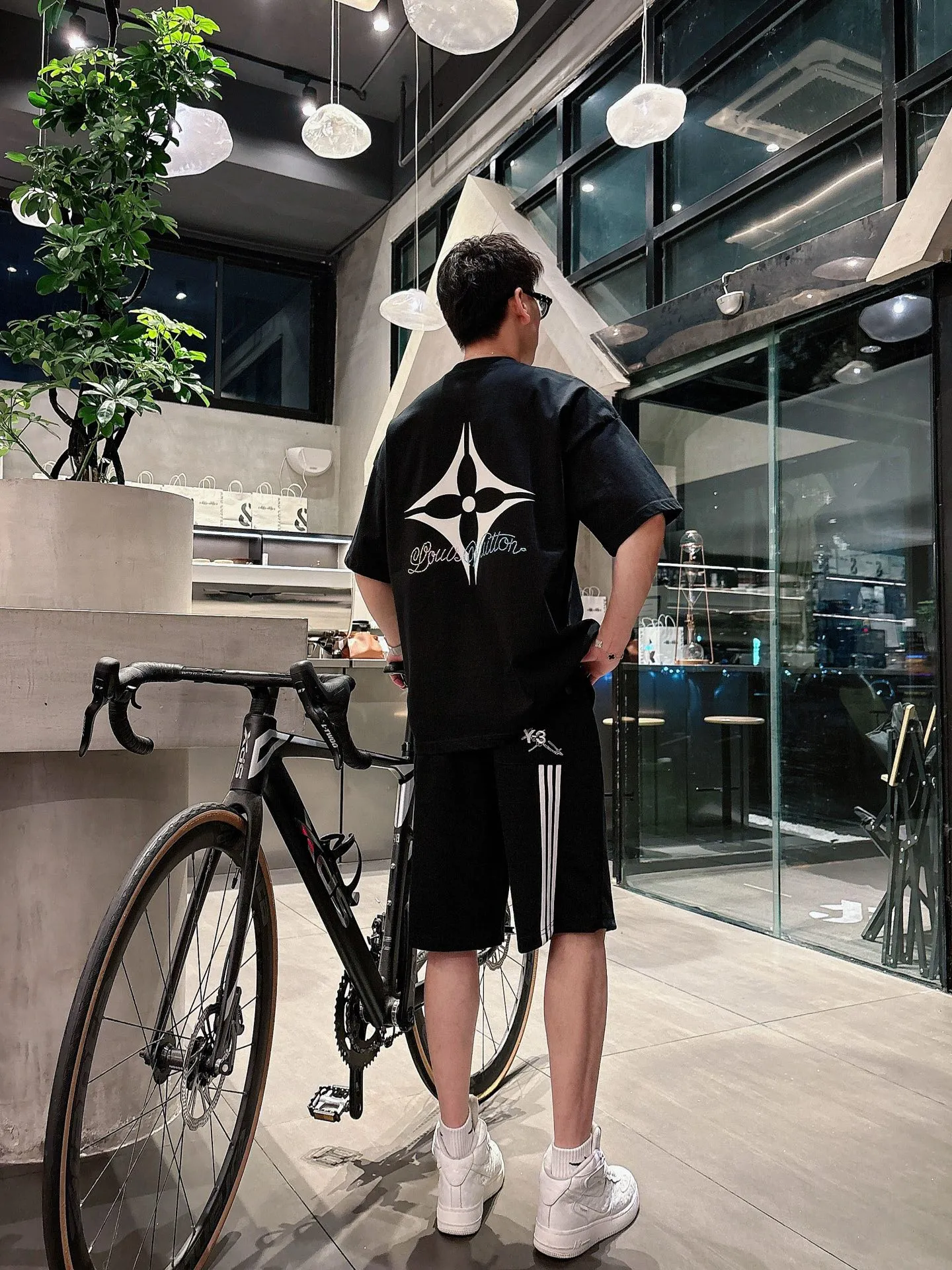 Y 3 Complete three standards 2026 summer New Arrival men's casual shorts, advanced custom-made Breathable fabric Breathable fabric with high elasticity and comfort, impeccable details, top-grade accessories, original logo design concept, delicate and soft feel! The upper body fit is awesome! Size: M-XXXL Please state your height and weight when ordering