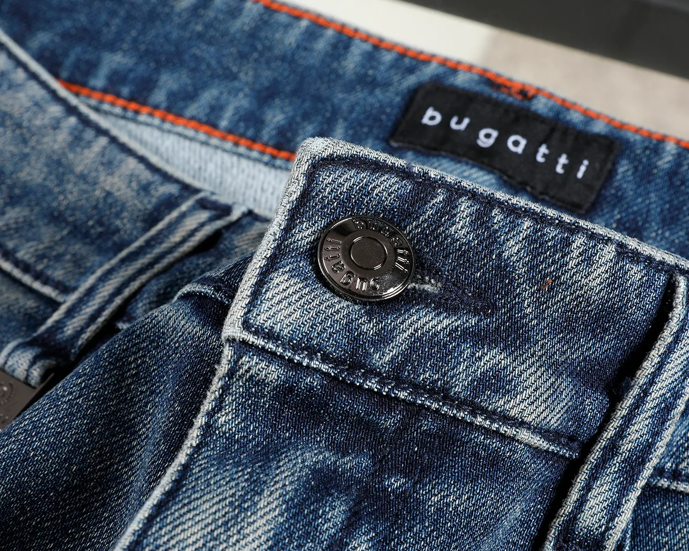 BUGATTI NO：66993 Size ：30 To 42 yarda