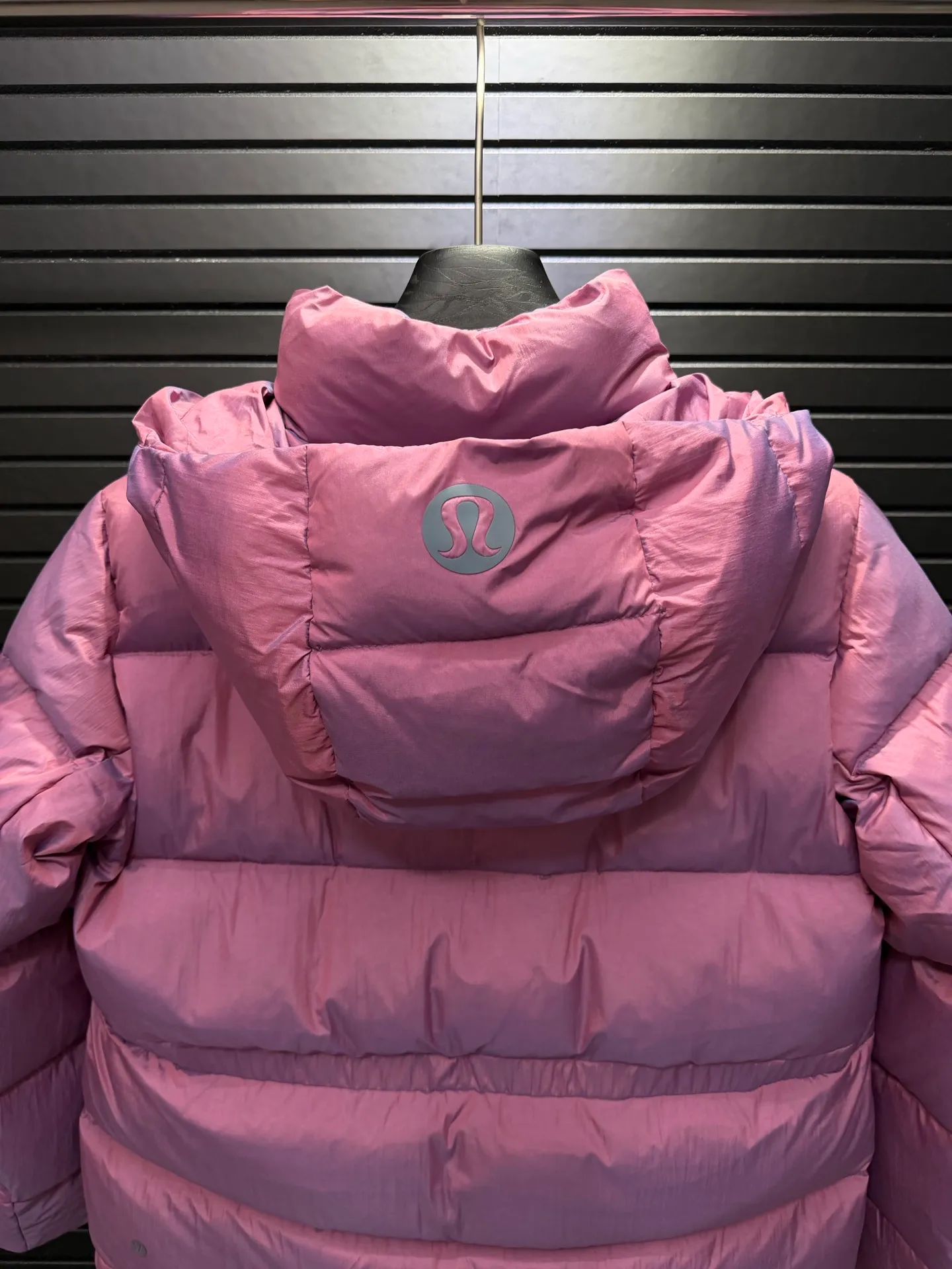 Lululemon LW 4BTOS #lululemon ： ； ， ， ， + ： Soft Matte TM ， ， ， 90% ， ， ， Logo ， ， ， ， ， Quality ， ， ， ， Versatile， ： Black Light Green Size：2 4 6 8 10