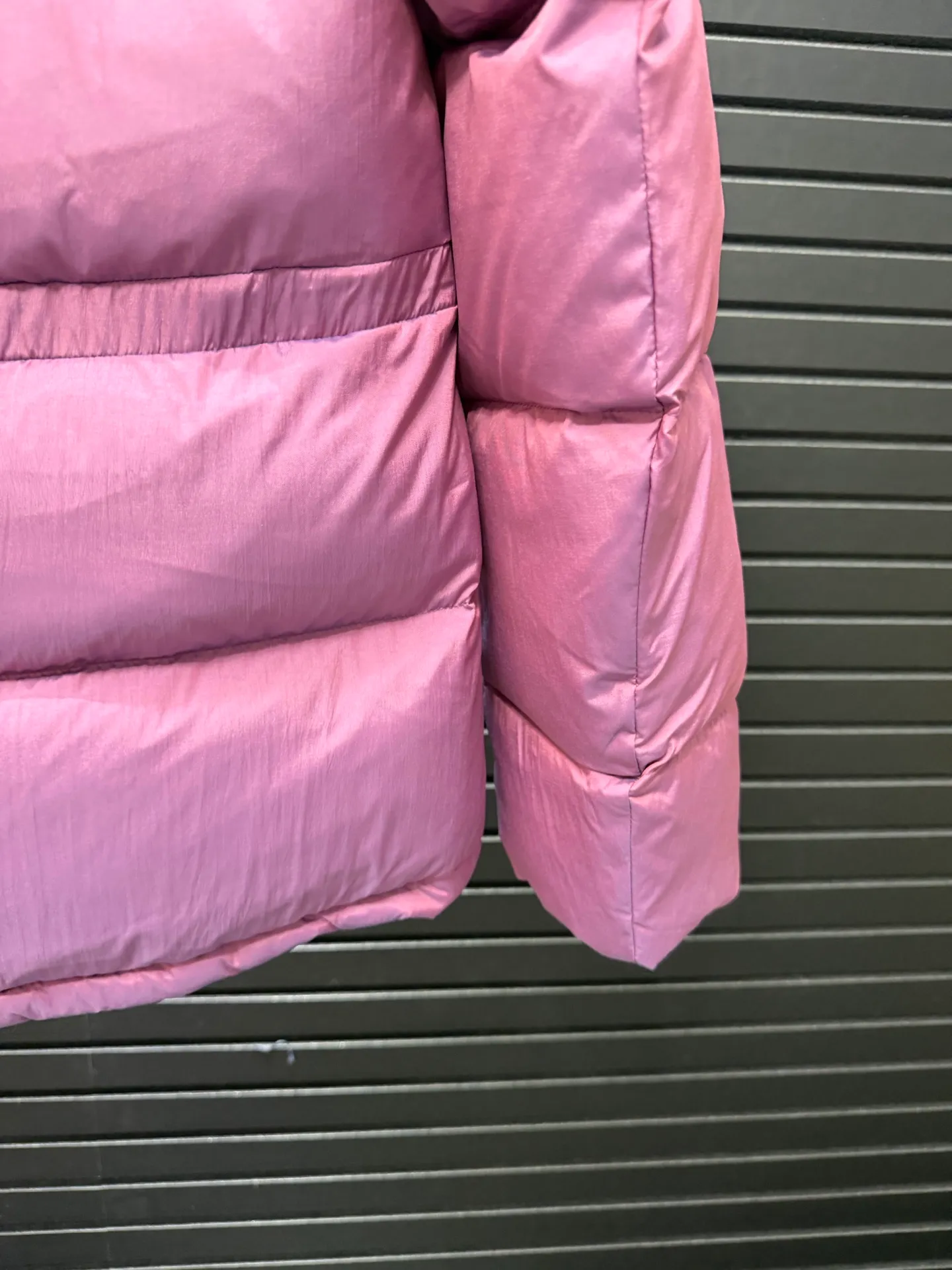 Lululemon LW 4BTOS #lululemon ： ； ， ， ， + ： Soft Matte TM ， ， ， 90% ， ， ， Logo ， ， ， ， ， Quality ， ， ， ， Versatile， ： Black Light Green Size：2 4 6 8 10