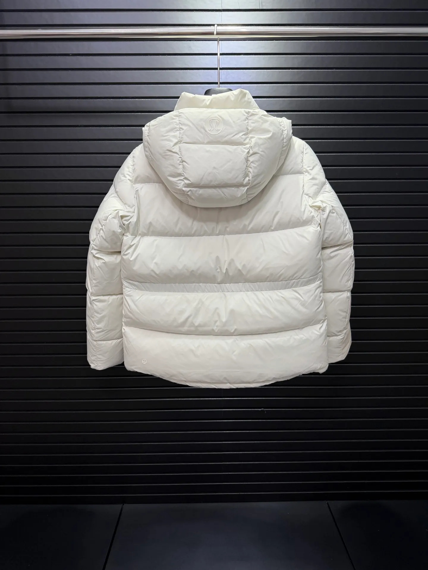 Lululemon LW 4BTOS #lululemon ： ； ， ， ， + ： Soft Matte TM ， ， ， 90% ， ， ， Logo ， ， ， ， ， Quality ， ， ， ， Versatile， ： Black Light Green Size：2 4 6 8 10