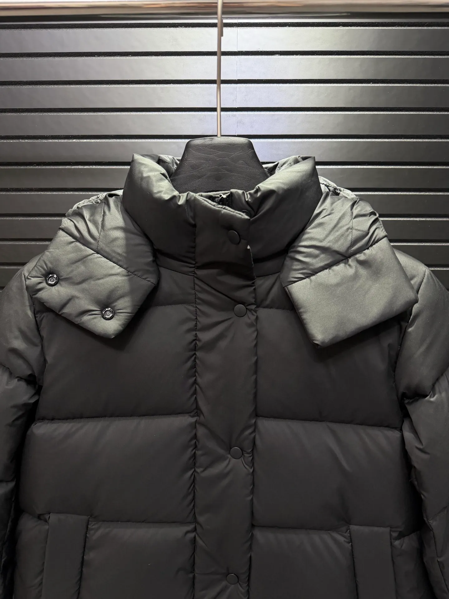 Lululemon LW 4BTOS #lululemon ： ； ， ， ， + ： Soft Matte TM ， ， ， 90% ， ， ， Logo ， ， ， ， ， Quality ， ， ， ， Versatile， ： Black Light Green Size：2 4 6 8 10