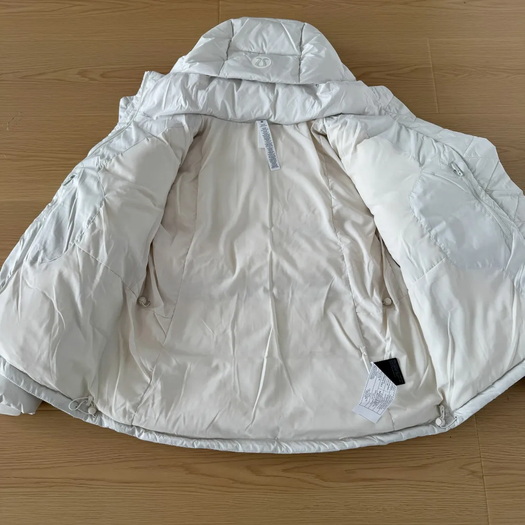 ：Y 197 Lululemon Wunder Puff Series Soft Matte , ■ ， ■ ■ ■ ， ■ ， ■ ■ ， ： White Size：4 6 8 10