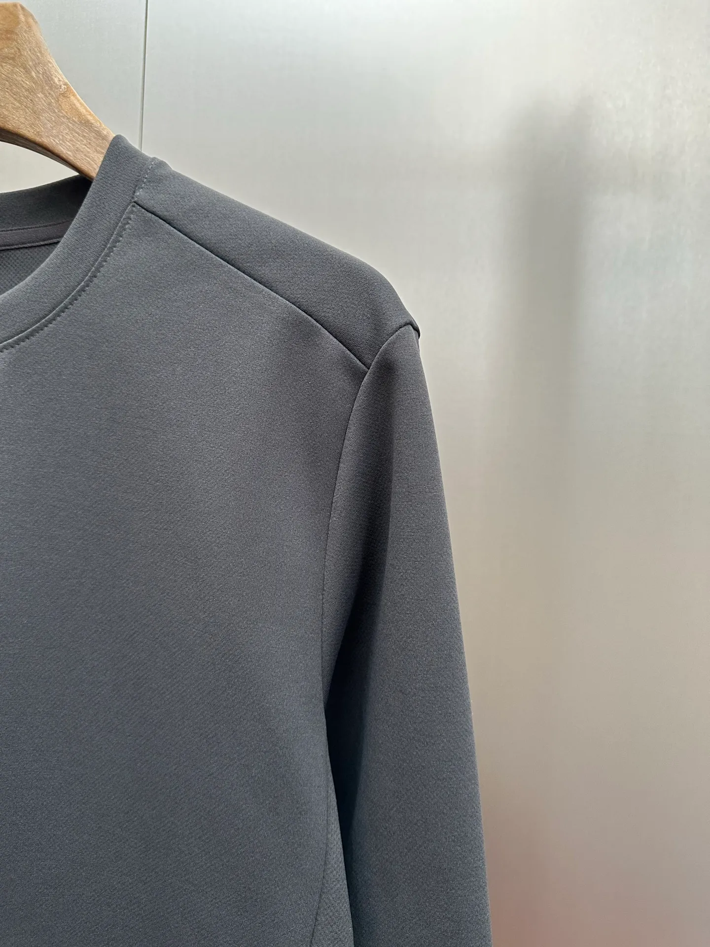 Lululemon/ Breathable ： ， ， ， ， 。Breathable ， ， ， 。 ， Breathable 。 ， 。 ， ， 。 、 、 。 ：Black，Dark Gray， ， Sizes：L-3x L