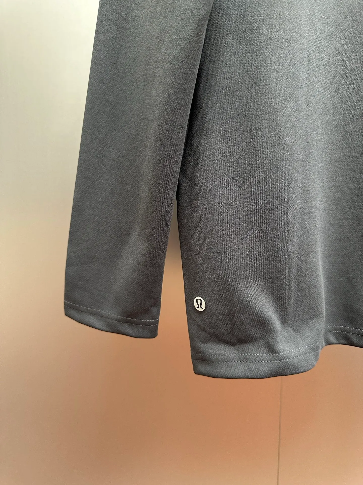Lululemon/ Breathable ： ， ， ， ， 。Breathable ， ， ， 。 ， Breathable 。 ， 。 ， ， 。 、 、 。 ：Black，Dark Gray， ， Sizes：L-3x L