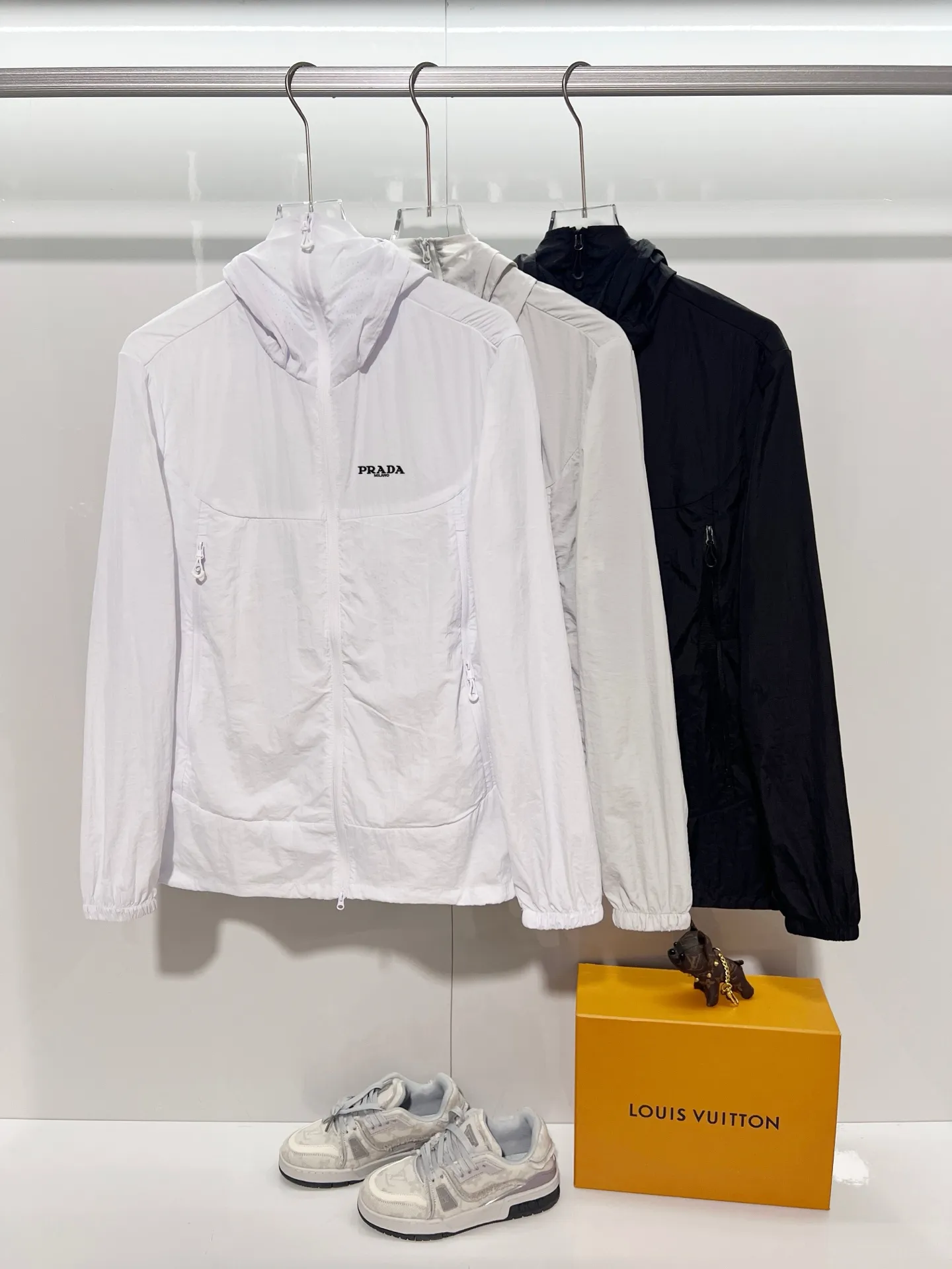 PRADA Classic Logo 🪡 %98 ✅ Quality ‼ 100% :White.Gray.Black Size：XL XXL XXXL 4XL