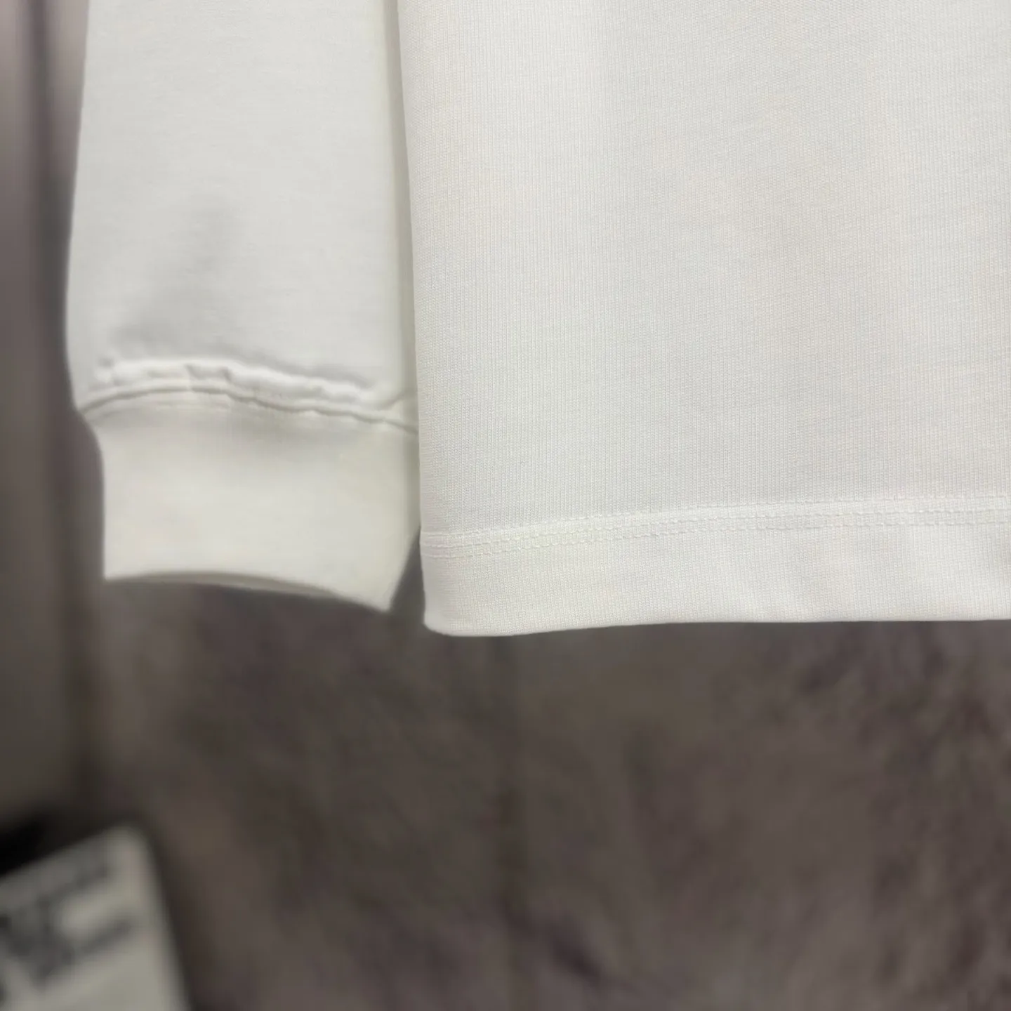 《𝙉𝙚𝙬⚜️ 》 2026* New Arrival T Same Style ， ， ， Same Style Size：S M L XL XXL ：White Black 👉 👉 👉 👉 👉
