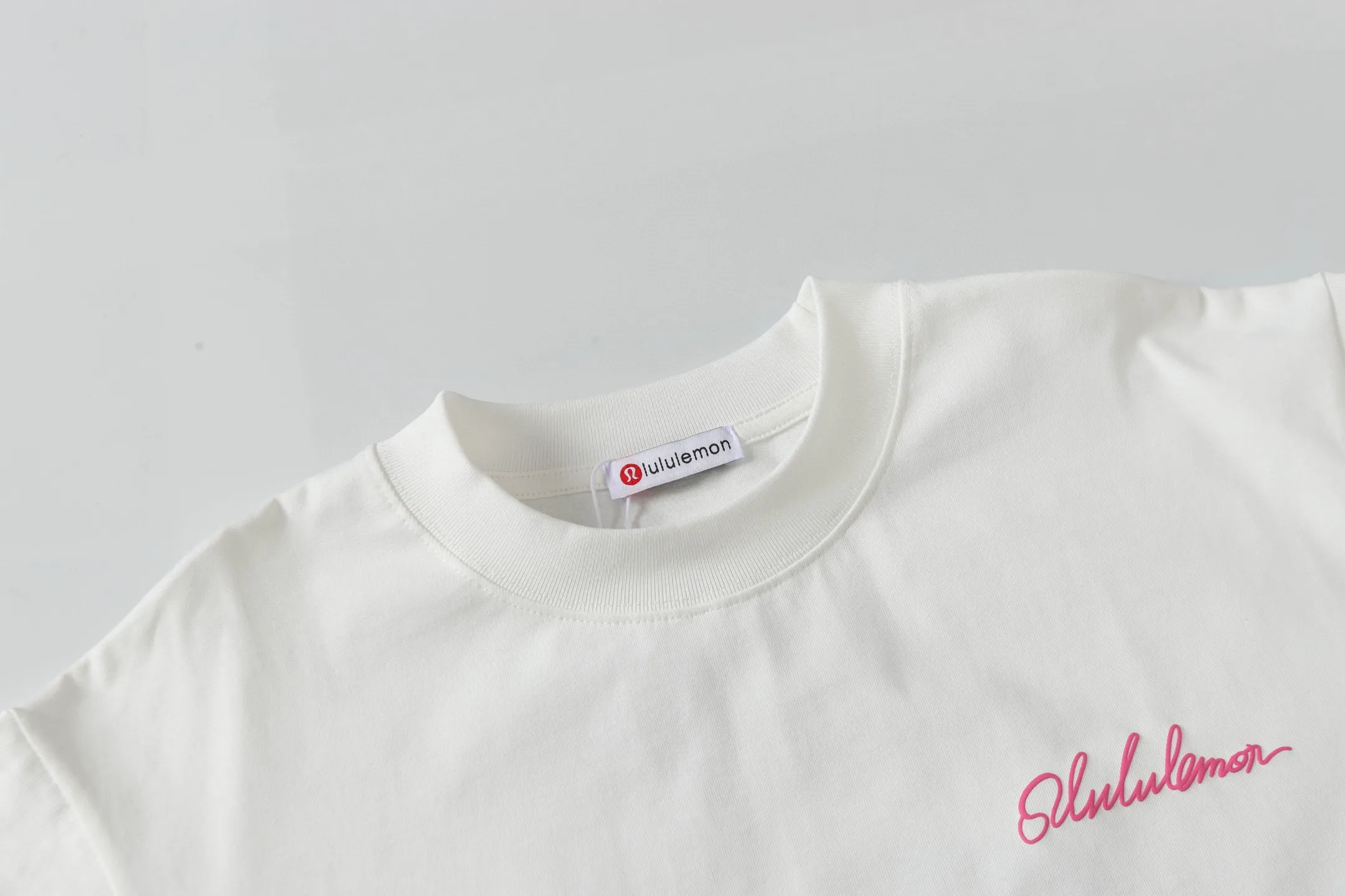 Lululemon t : Quality Quality， g 26 ， Same Style， 。 ：Black，White Size：XS-L