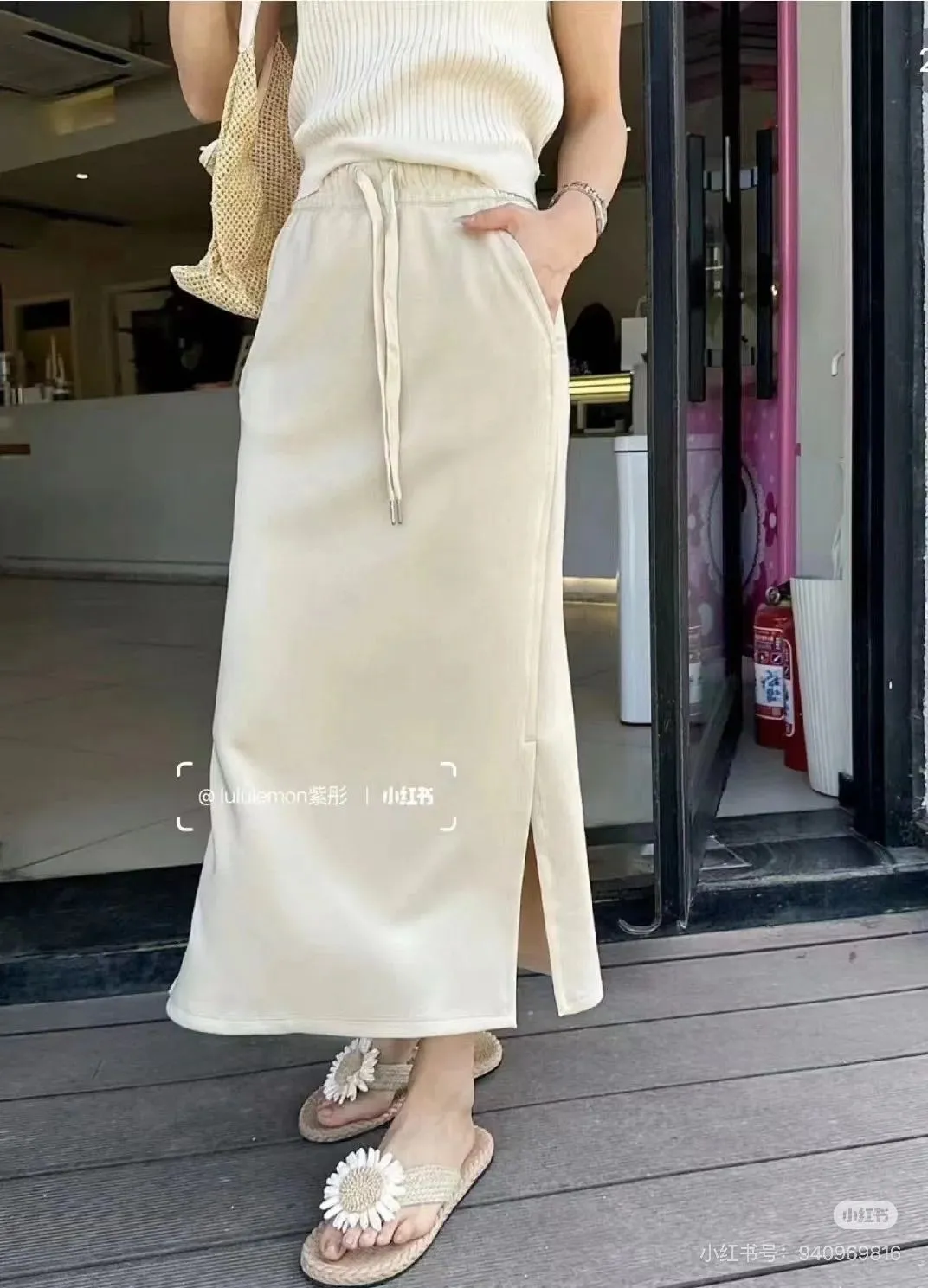 P 90 ： # Lululemon Softstreme™Bound to Bliss ～ ; ， Softstreme™ ， ， ; ， ， ， ：Black 。 Coffee Brown