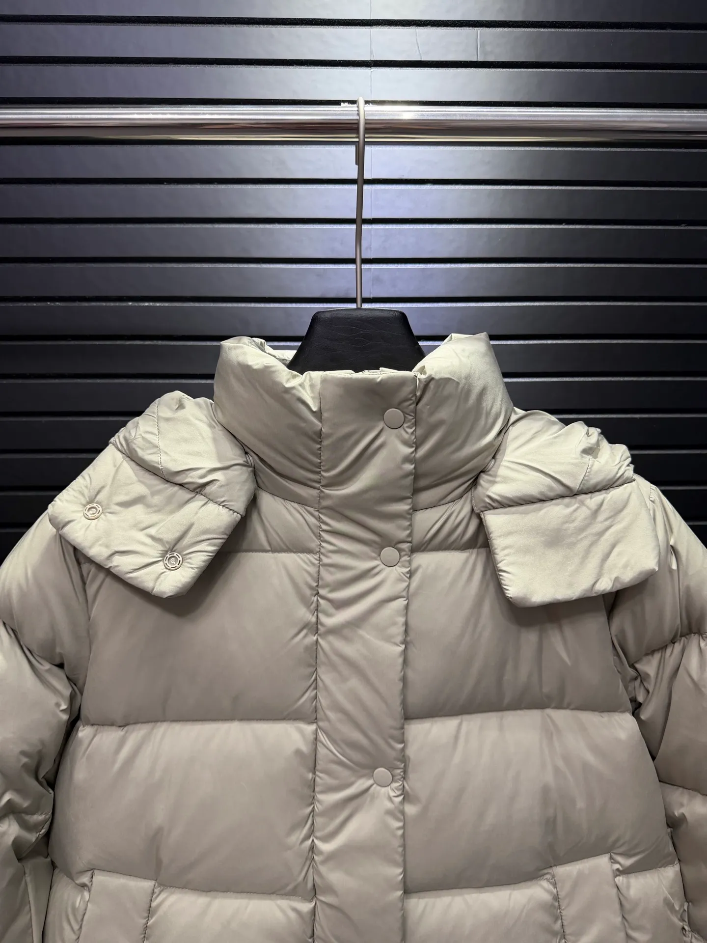 Lululemon LW 4BTOS #lululemon ： ； ， ， ， + ： Soft Matte TM ， ， ， 90% ， ， ， Logo ， ， ， ， ， Quality ， ， ， ， Versatile， ： Black Light Green Size：2 4 6 8 10