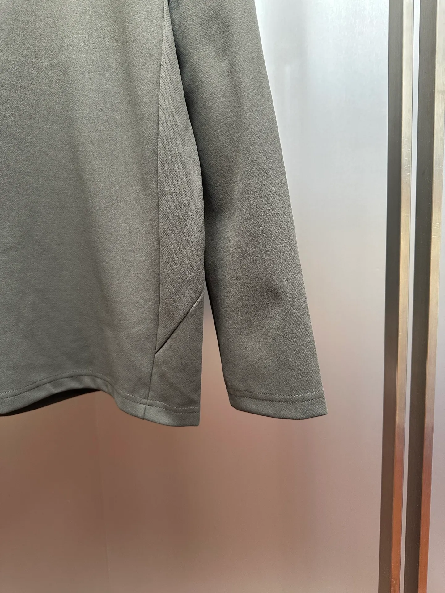 Lululemon/ Breathable ： ， ， ， ， 。Breathable ， ， ， 。 ， Breathable 。 ， 。 ， ， 。 、 、 。 ：Black，Dark Gray， ， Sizes：L-3x L