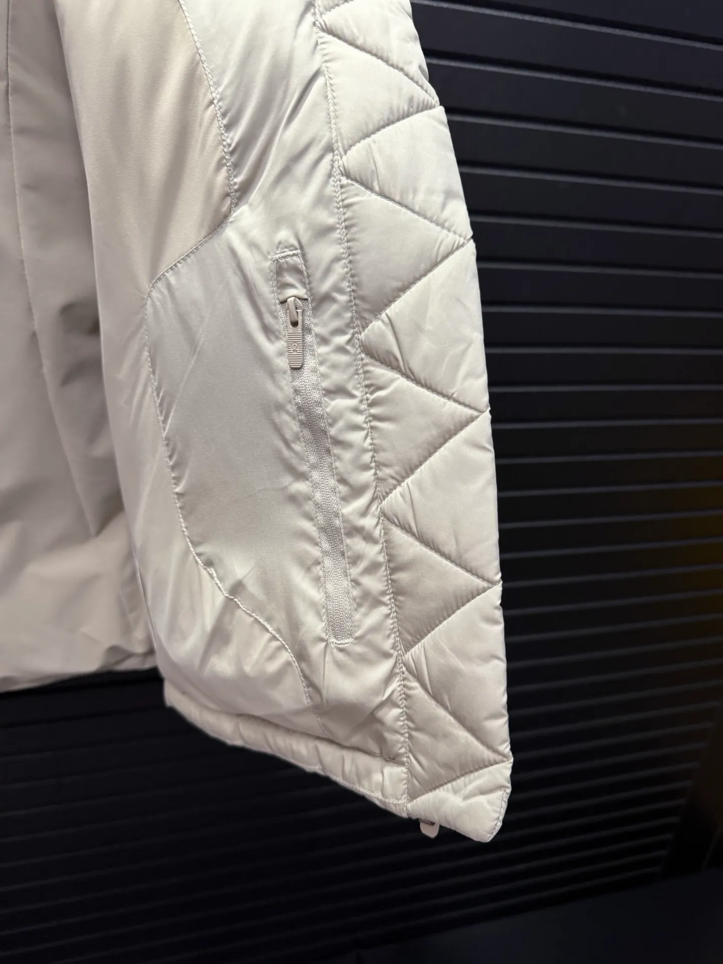 lulu 6 Premium In Stock lululemon ， ， 。 。 zp Logo ， ， ， ， ， Quality， ， 。 ， ， ， ， ， Versatile， ， “ ” ， ， ， ！ ▪️ Soft Matte ， ， ， ， ， ， ， ，Lightweight ！ ！ ▪️ ， ， ， ！ ， ！ ！ ▪️ logo ， ， ， ， ！ ， ！ ▪️ ， ， ， ！ ， ！ ， ， ， ！ size:2 4 6 8 10