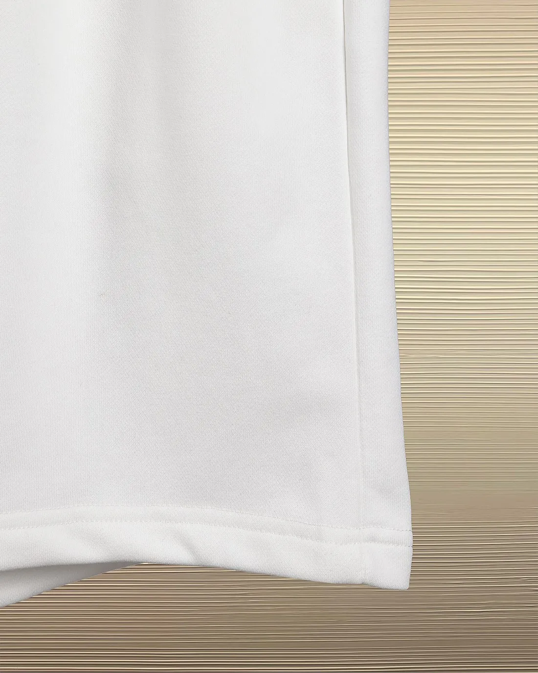 Louis Vuitton* Classic Logo ✅ Quality ‼ ● ● ● ● 1：1 ● + ● ●Size：S M L XL