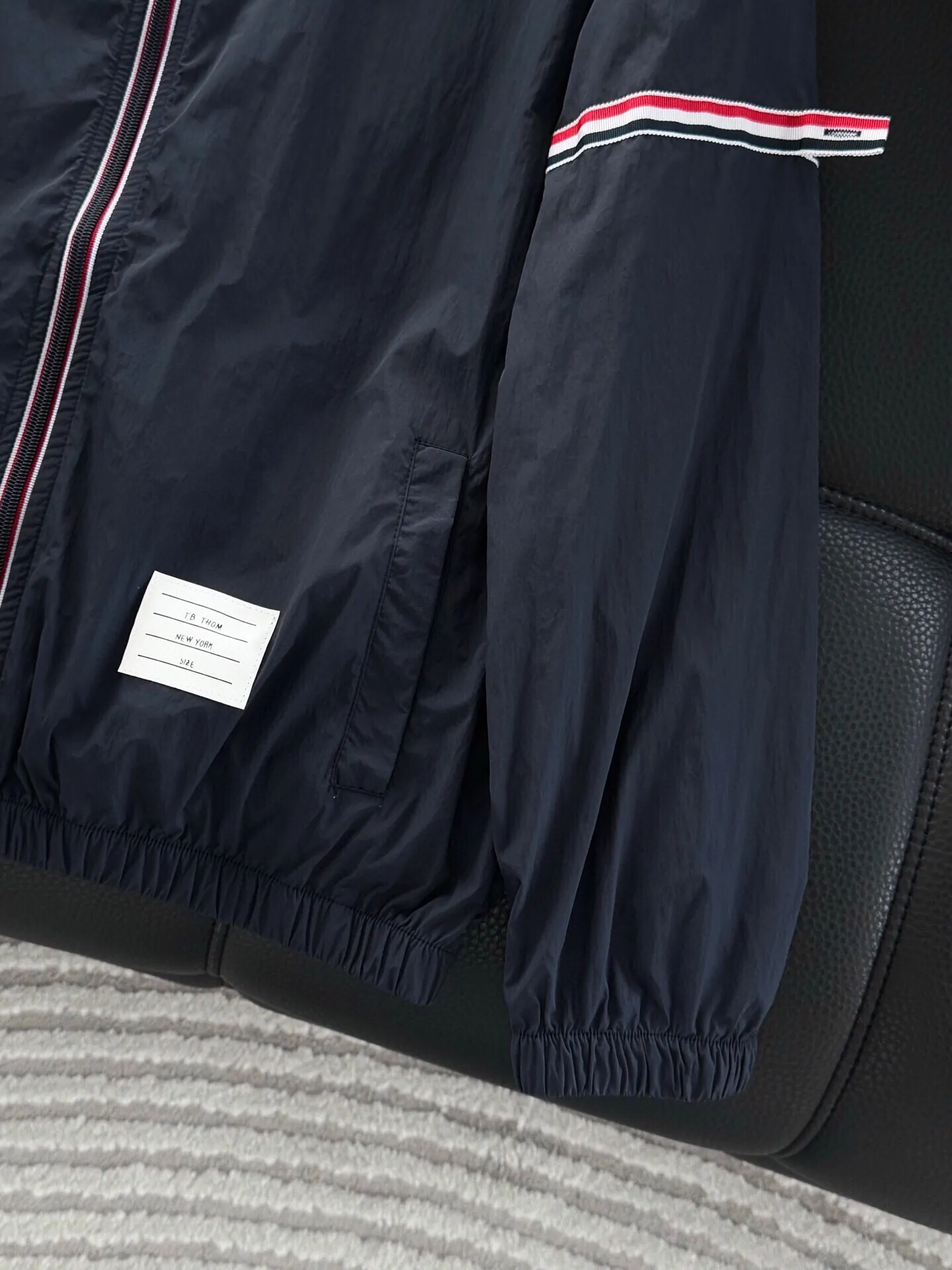 Classic 。 。 Breathable Same Style TB Factory 38 。 Same Style ：White/Black/Navy Blue Size：m~3x :8117