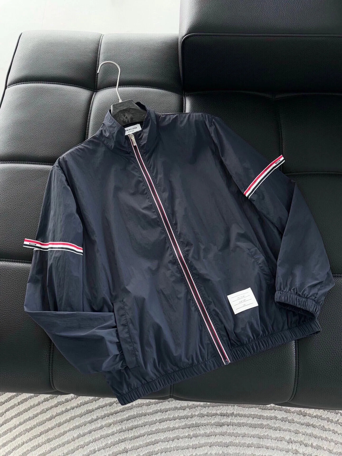Classic 。 。 Breathable Same Style TB Factory 38 。 Same Style ：White/Black/Navy Blue Size：m~3x :8117
