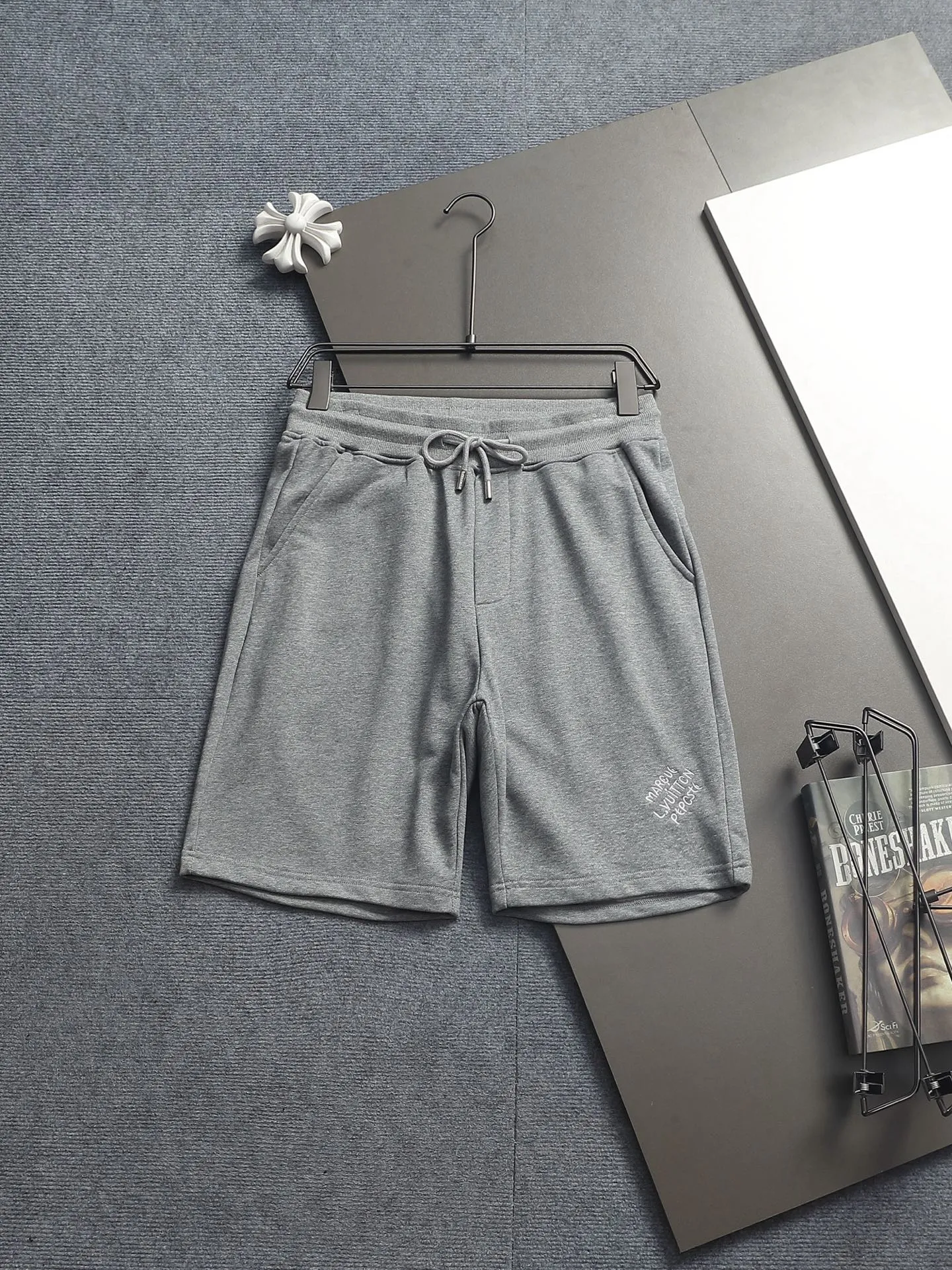 Louis Vuitton/ 2026SSNew Arrival ， ，Classic ， ， ， ， Breathable， ， : Blue Gray Sizes:M L XL XXL XXXL