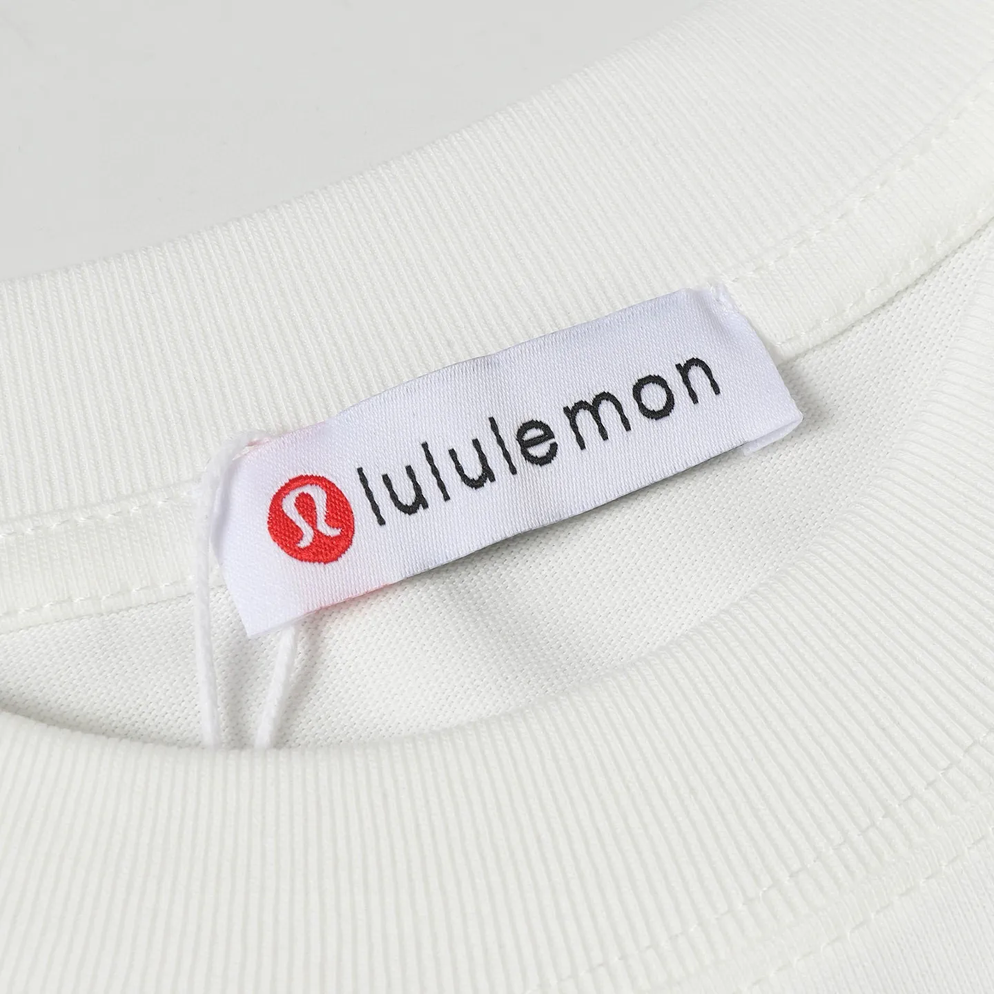 Lululemon t : Quality Quality， g 26 ， Same Style， 。 ：Black，White Size：s-xl