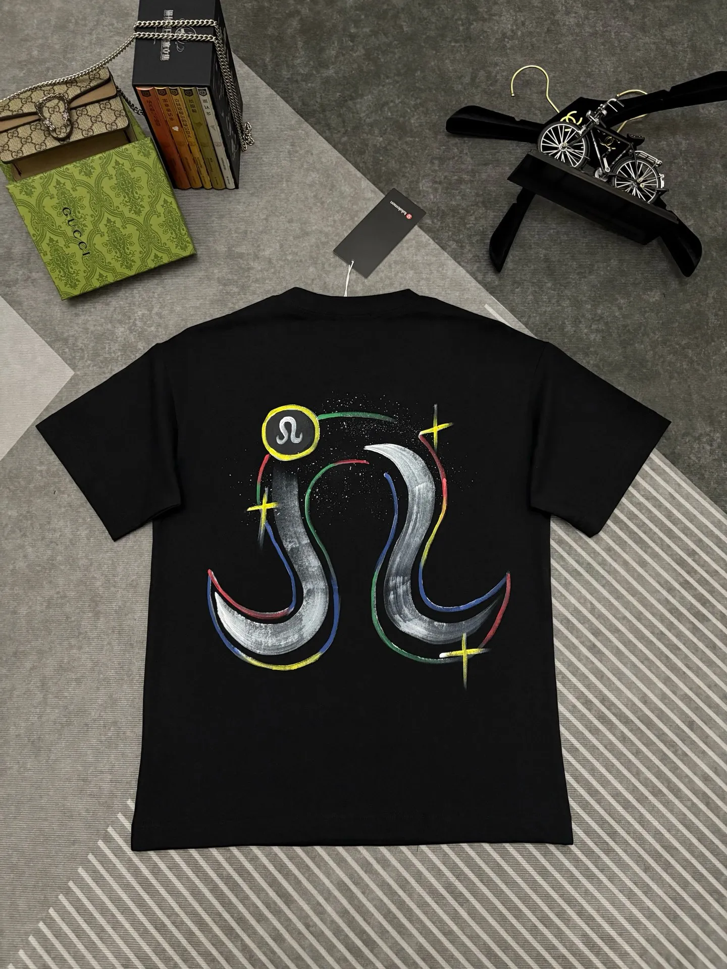 lululemon T 【 lululemon ， 】 New Arrival ， Premium Versatile ， Same Style lululemon ， 1 Ω logo， / ： ◦ logo Black ， ； ◦ 、 、 、 ， ， ， 。 ， ， 。 ， 。 ， ， ！！ Sizes：S、M、L、XL、XXL