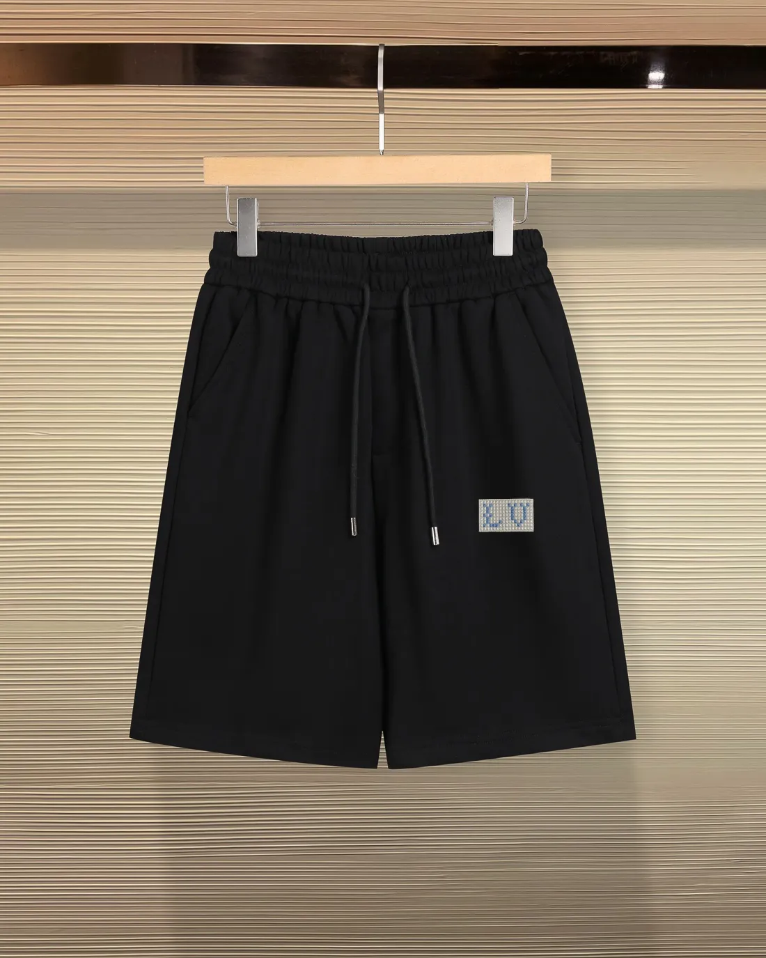 Louis Vuitton* Classic Logo ✅ Quality ‼ ● ● ● ● 1：1 ● + ● ●Size：S M L XL