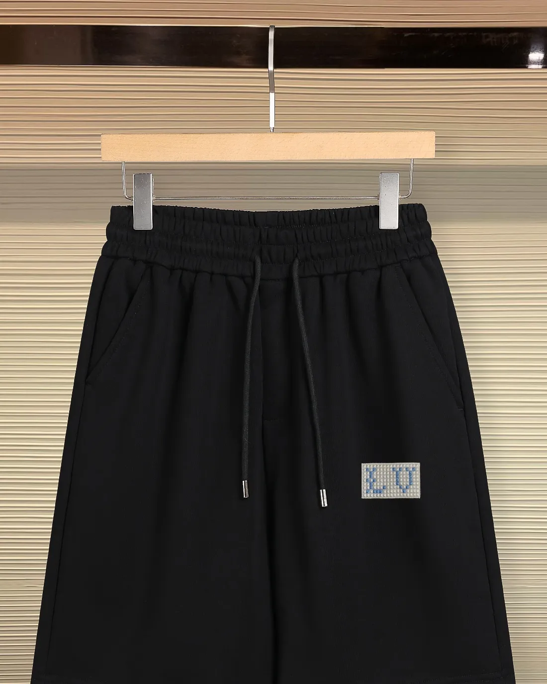 Louis Vuitton* Classic Logo ✅ Quality ‼ ● ● ● ● 1：1 ● + ● ●Size：S M L XL