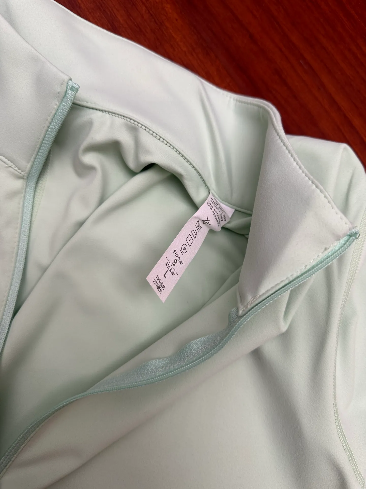 Lululemon/ Soft Jersey Series ， 。 ， ， ， 。 、 ， 。 ， ， 。 、 、 ， 。 Logo ， ， 。 ：Black， ， ， size：L-3x L