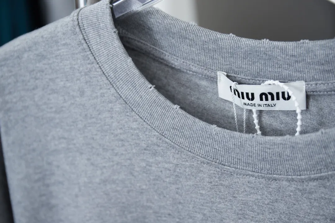 Quality miu miu 24FW Red logo T 24FW 。 ！ OS ， ， ， Versatile ！ 。 Same Style S M L XL