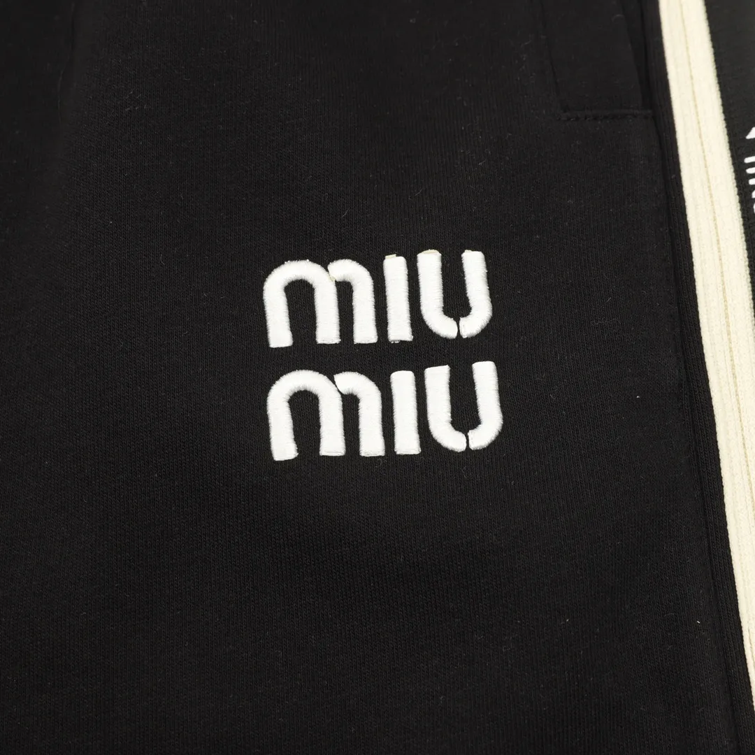 MIUMIU/ 100% ， 420g 。 ， ！， 。 logo ， 。 Gold ， 。 ， 。 。 Size：XS-L