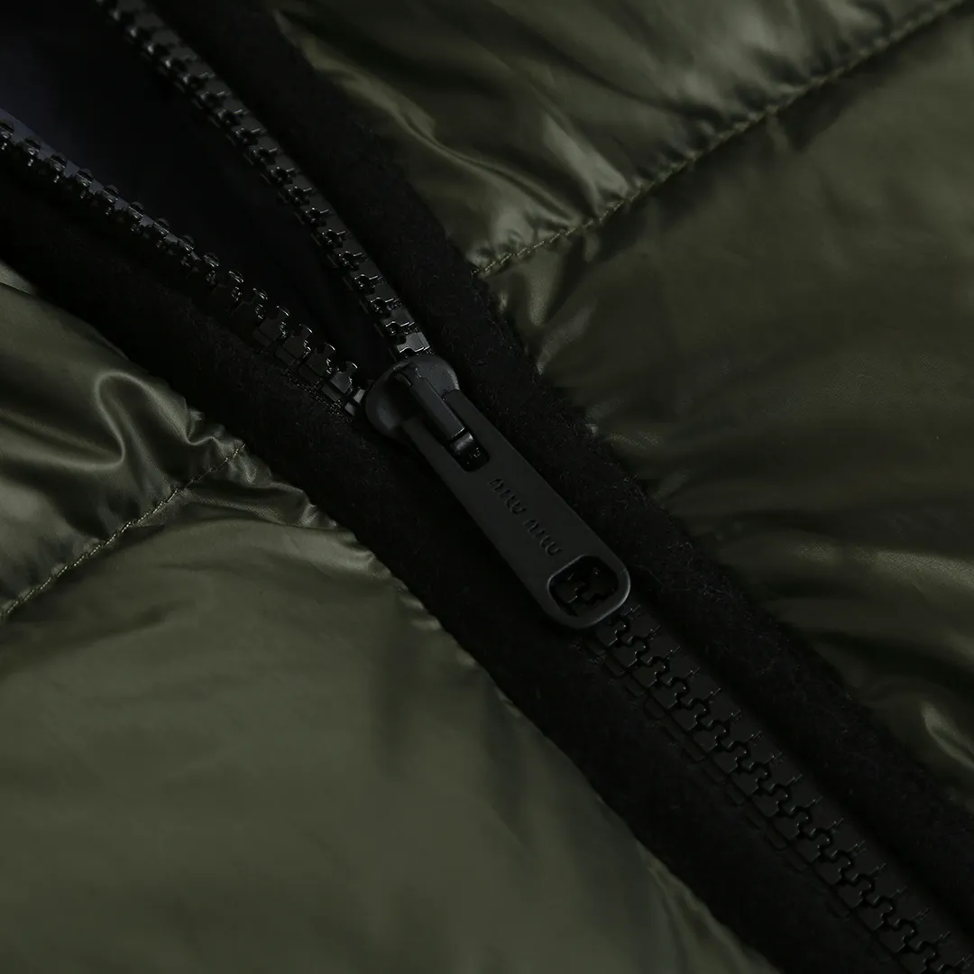 BP 585 Mium ： 100% ， 、 ， ， ， ， ， ， ， ， 。 ， 、 ， 、 、 。 ： 90 ， 190g, ， ， ， 。 ： ， ， 。 ， ， ， ， ， ， 。 ： ， ， 。 ， ， 。 ， 。 ： Size:S M L ：26024