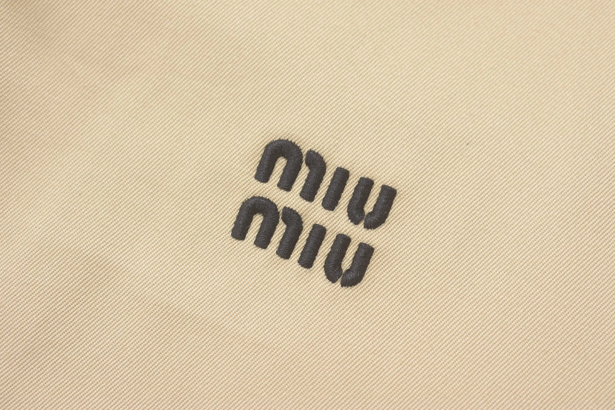 Miu Miu Khaki Miu Miu Classic 1： Miu Miu 2: 3: 4: Size：M-3XL