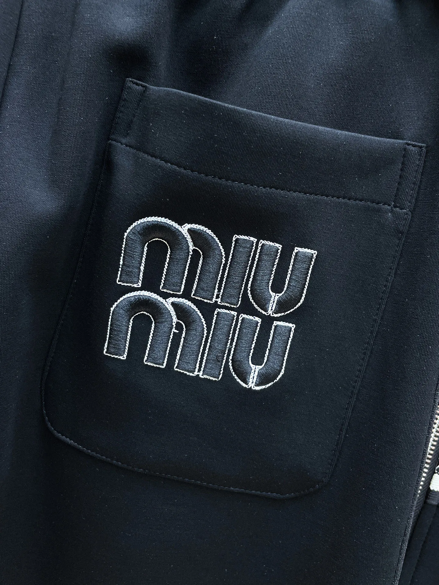 miumiu 2026New Arrival Same Style ，Breathable ！ ！ ， ！ Premium ！ Wear-Resistant， Sizes M-3XL