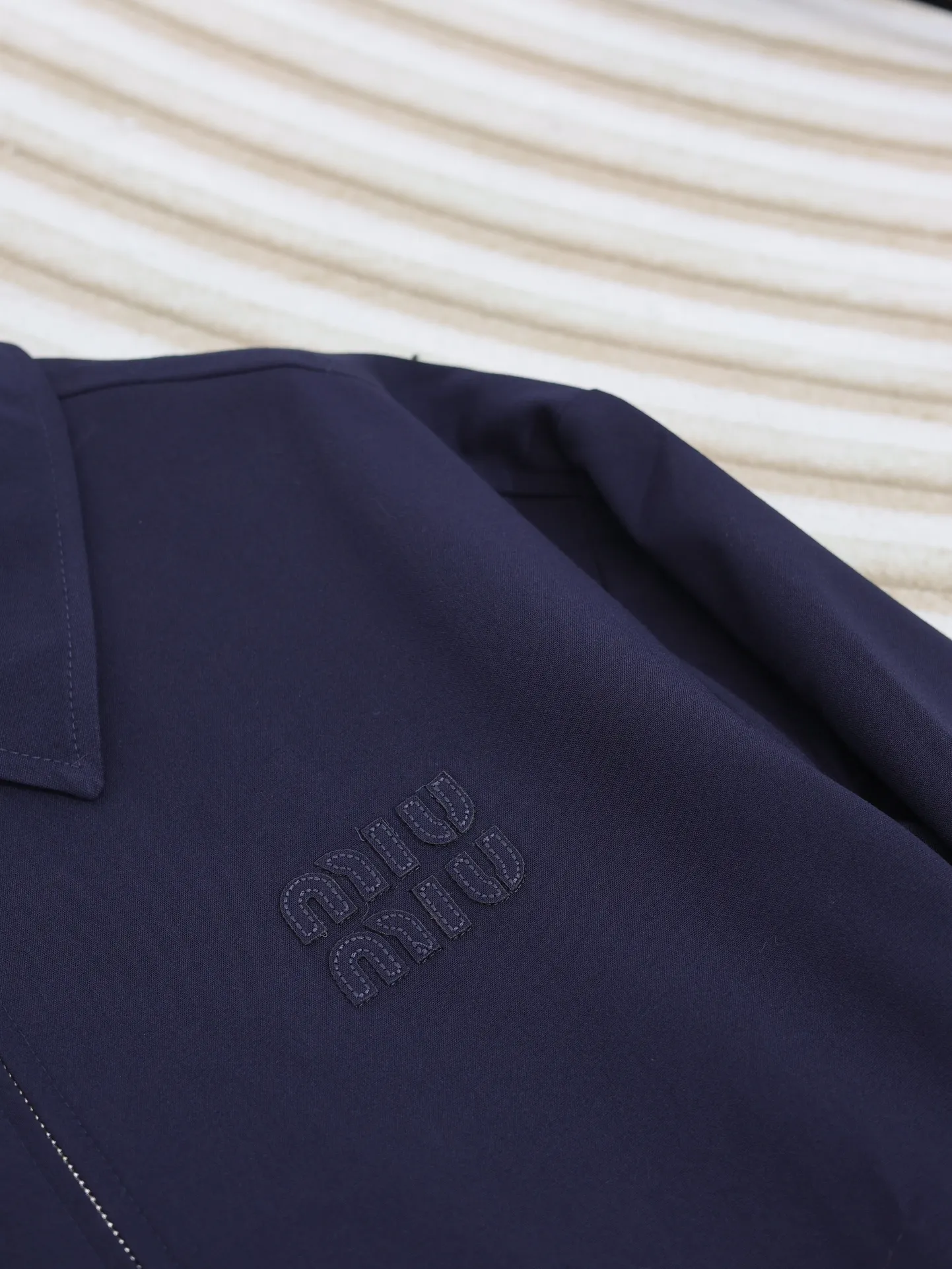 Miumi*/ 24Fw ， ， 。 ， ， ， ， ， Navy Blue ， 。 ，miumiu ， 。 Quality ， 。 Size：S/M/L/XL