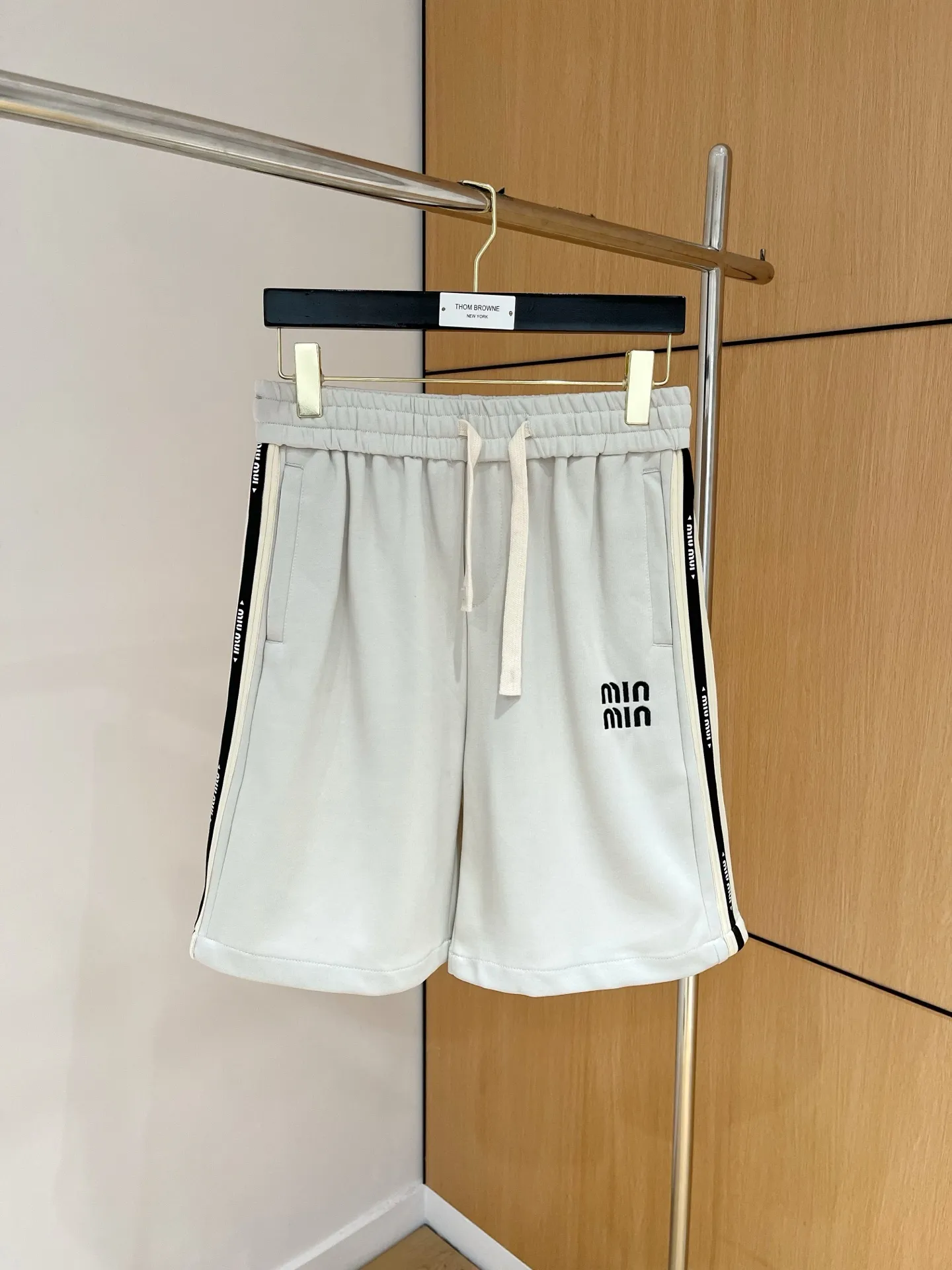 miumiu Hot Sale ， ， ， Miu Miu Classic Retro ， 、 Sizes：M-XXXL