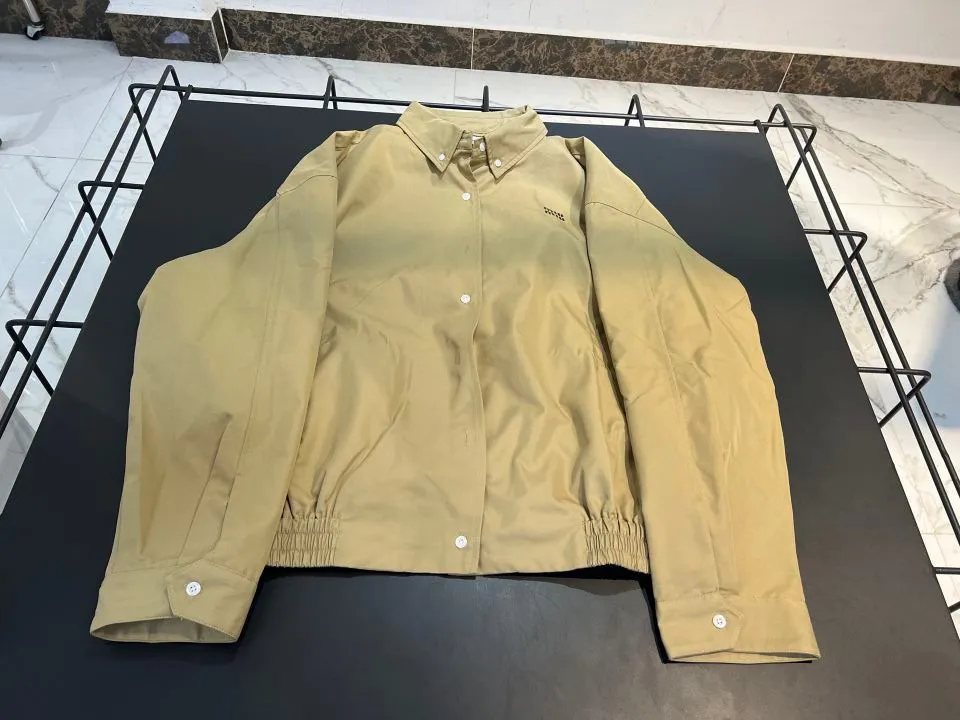 Miu Miu Khaki Miu Miu Classic 1： Miu Miu 2: 3: 4: Size：M-3XL