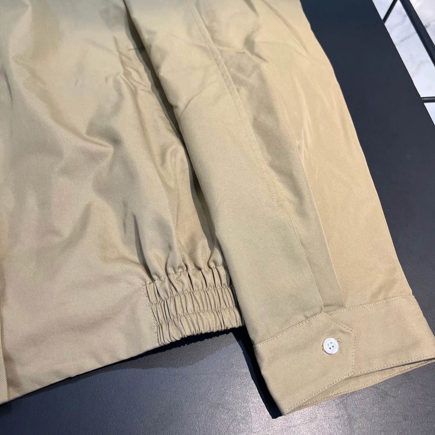 Miu Miu Khaki Miu Miu Classic 1： Miu Miu 2: 3: 4: Size：M-3XL