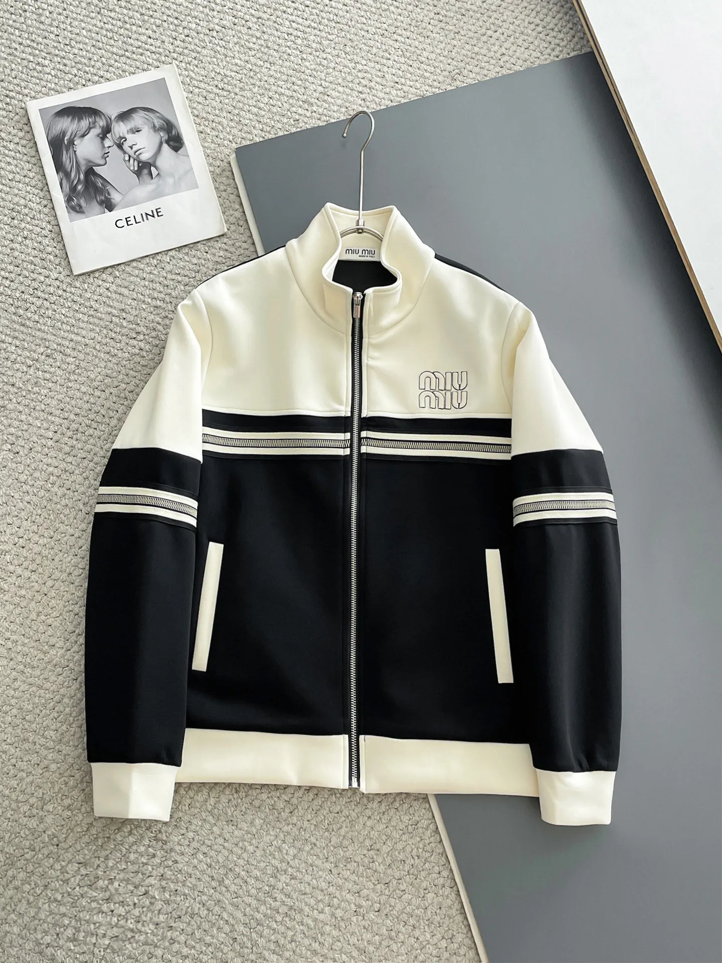 miumiu 2026New Arrival Same Style ，Breathable ！ ！ ， ！ Premium ！ Wear-Resistant， Sizes M-3XL