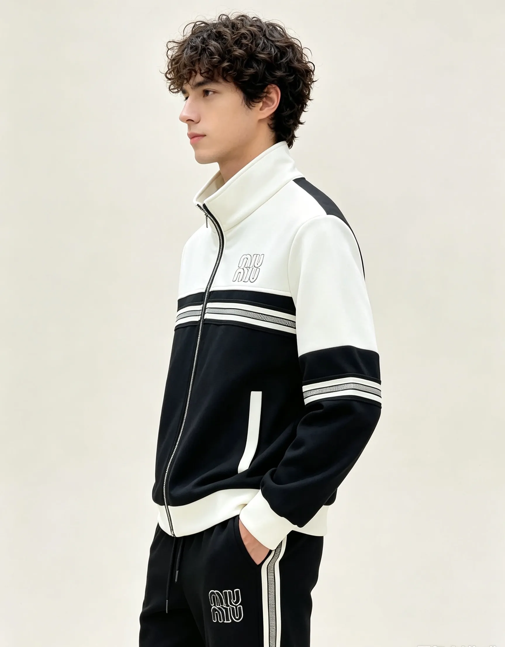 miumiu 2026New Arrival Same Style ，Breathable ！ ！ ， ！ Premium ！ Wear-Resistant， Sizes M-3XL