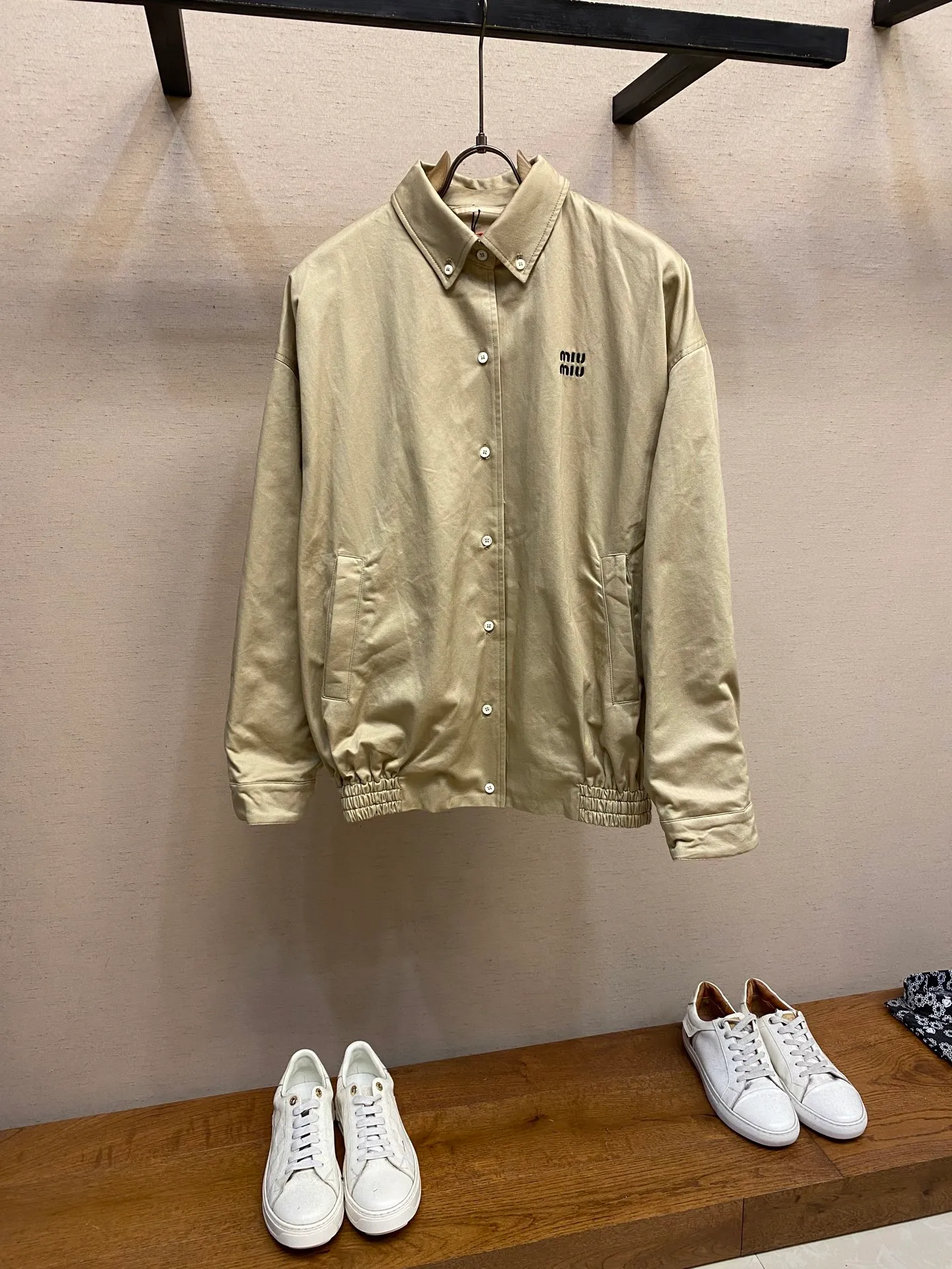 Miu Miu Khaki Miu Miu Classic 1： Miu Miu 2: 3: 4: Size：M-3XL