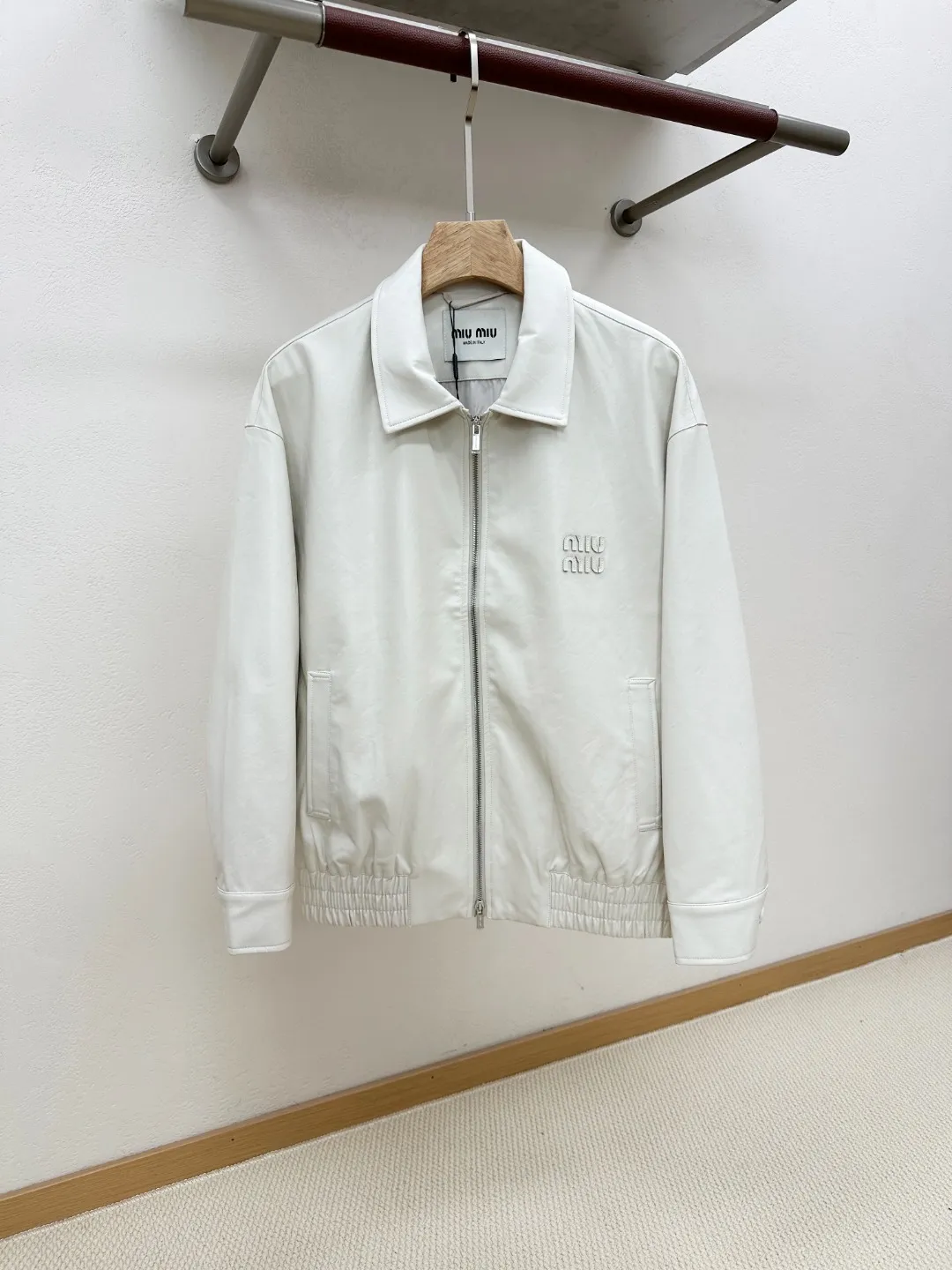 White ~