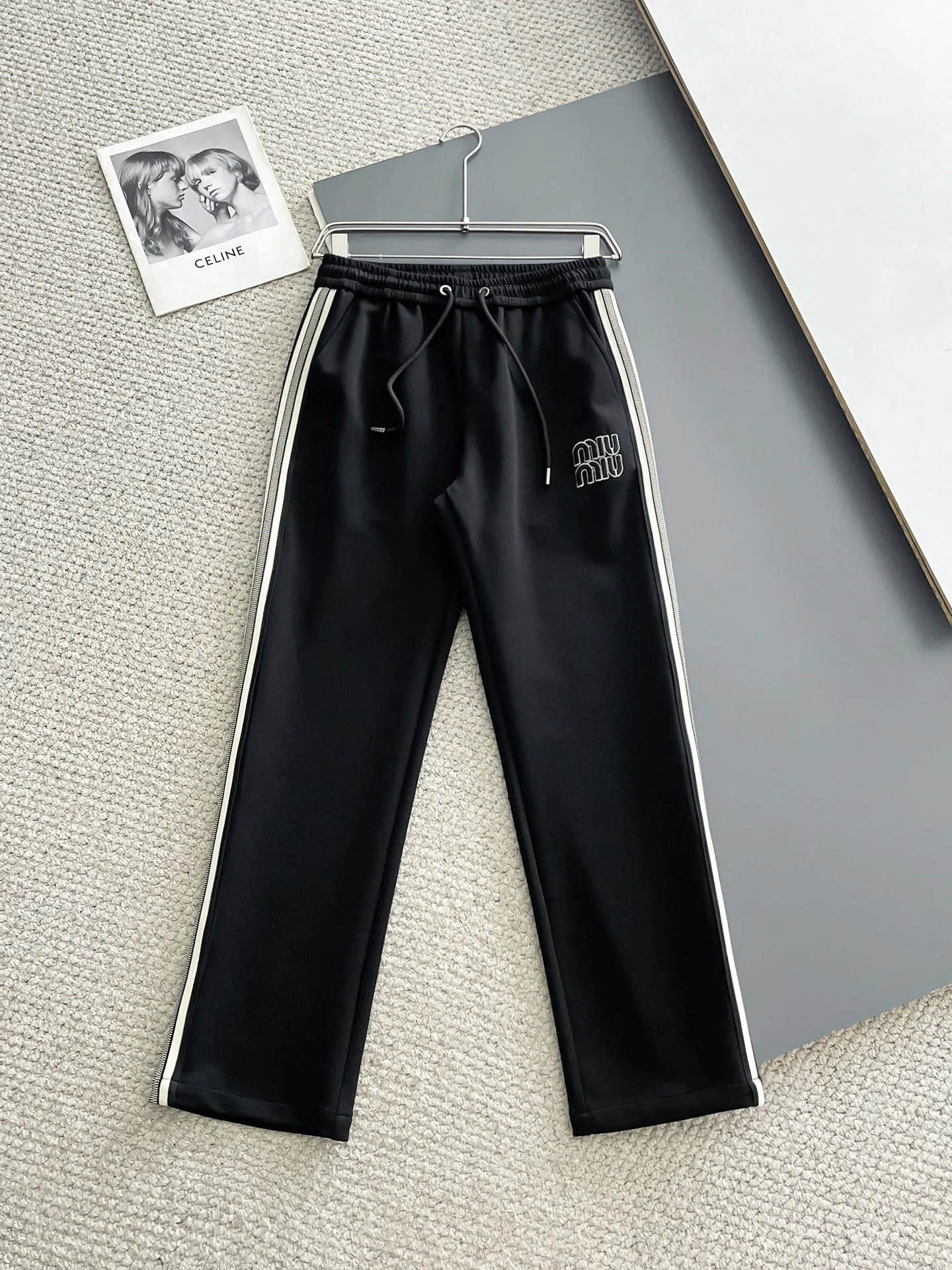 miumiu 2026New Arrival Same Style ，Breathable ！ ！ ， ！ Premium ！ Wear-Resistant， Sizes M-3XL